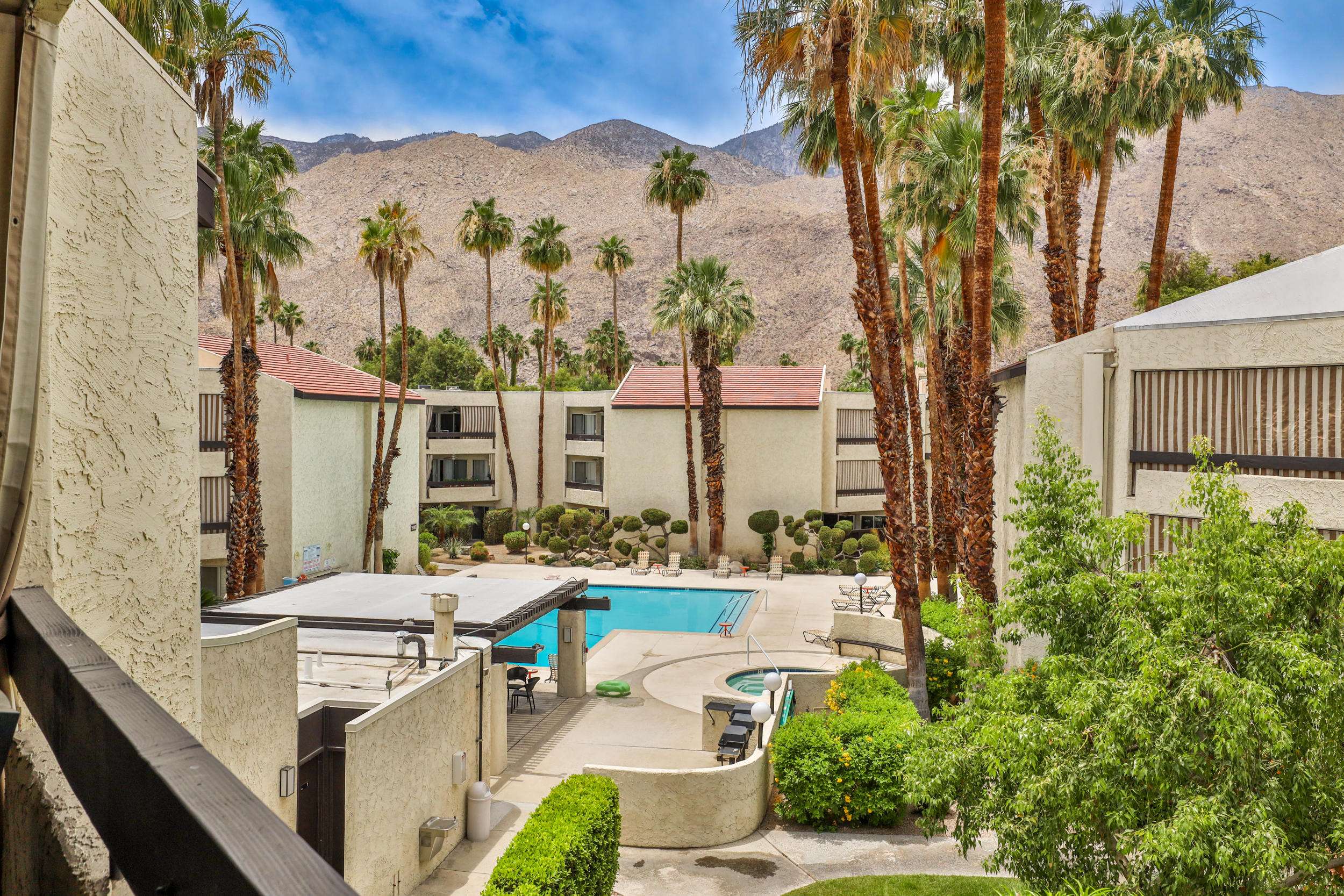 Palm Springs, CA 92264,1550 S Camino Real #324