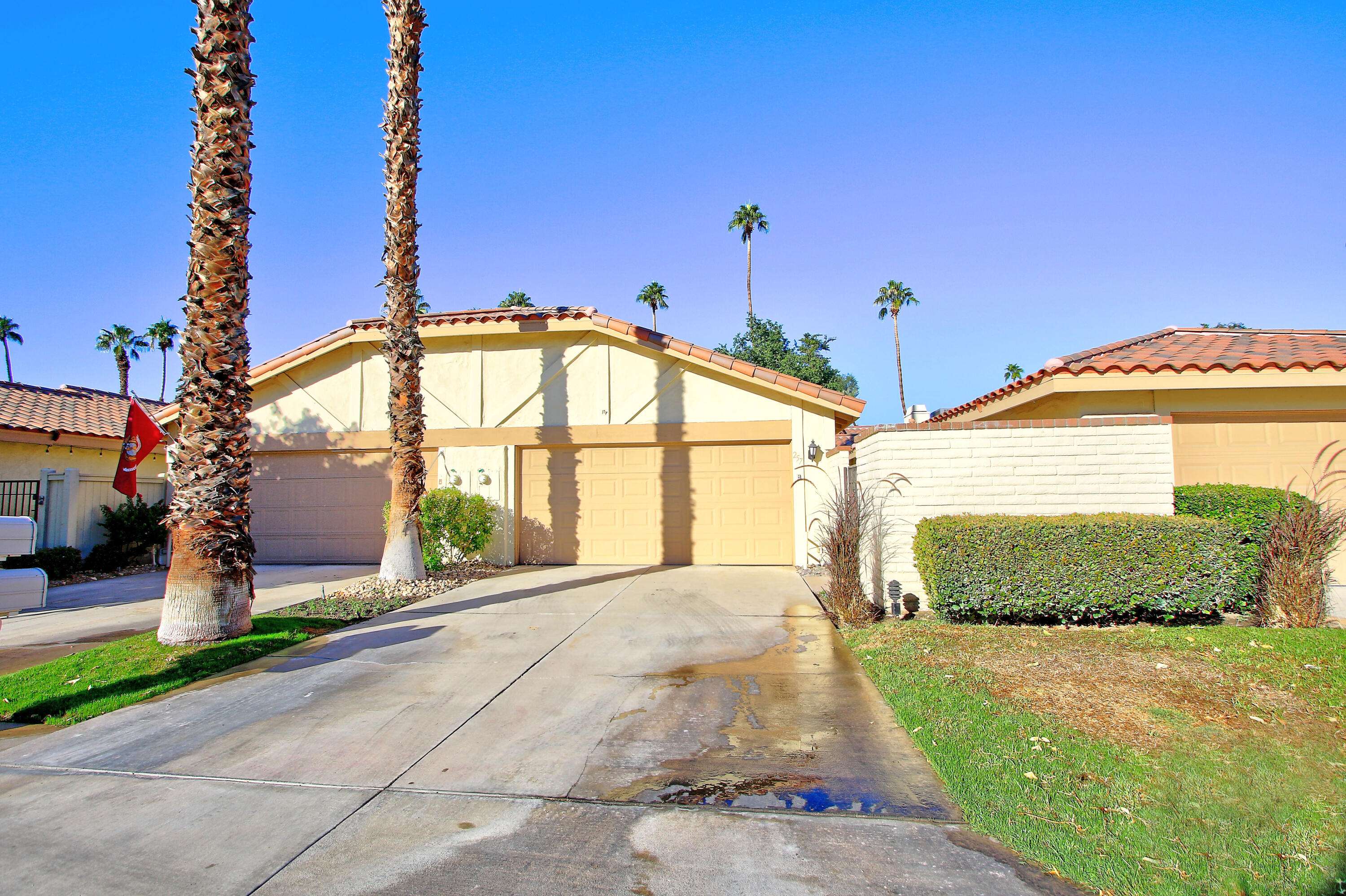 Palm Desert, CA 92260,257 Santa Barbara Circle CIR