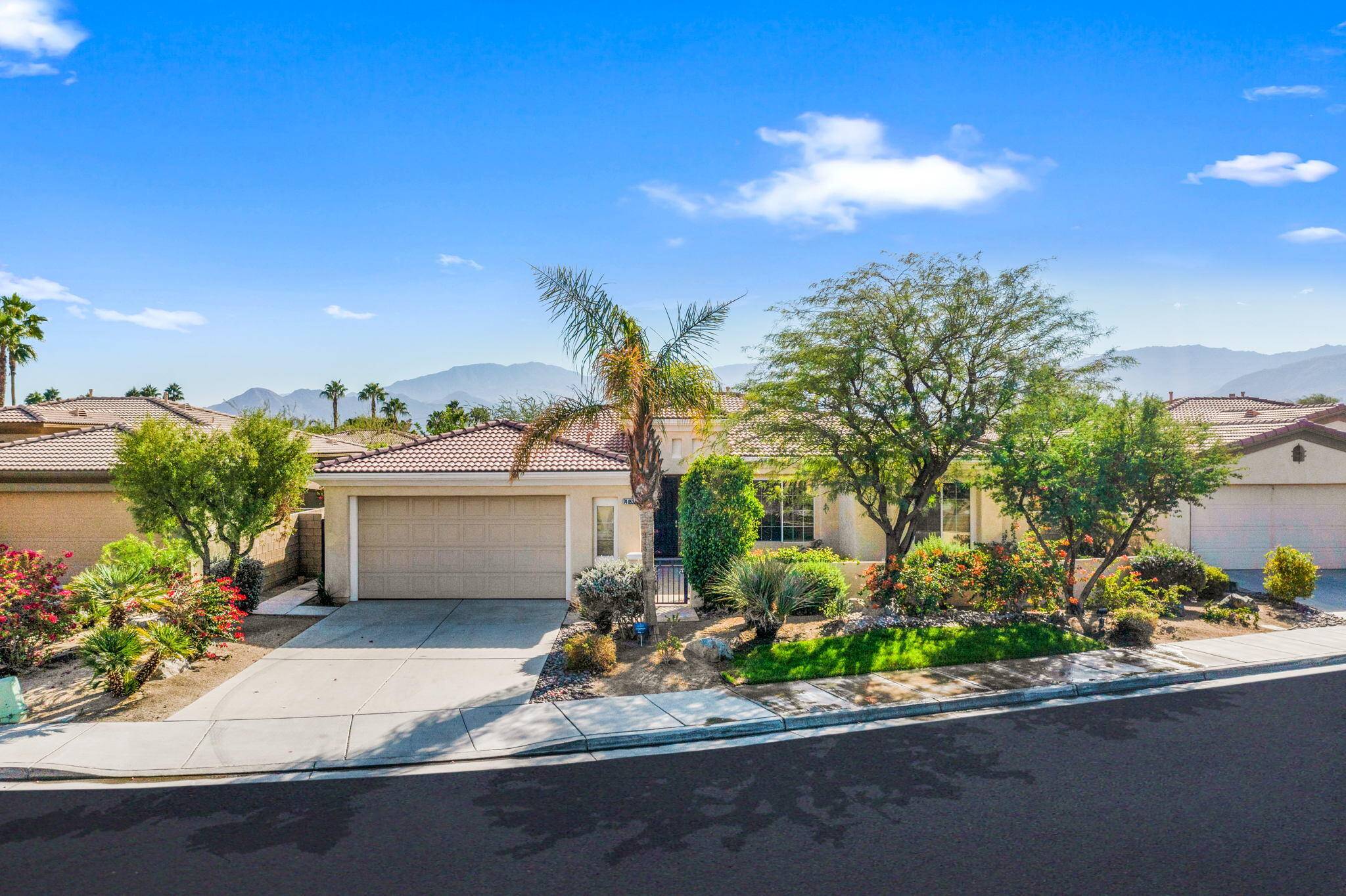 Palm Desert, CA 92211,74053 Chinook CIR