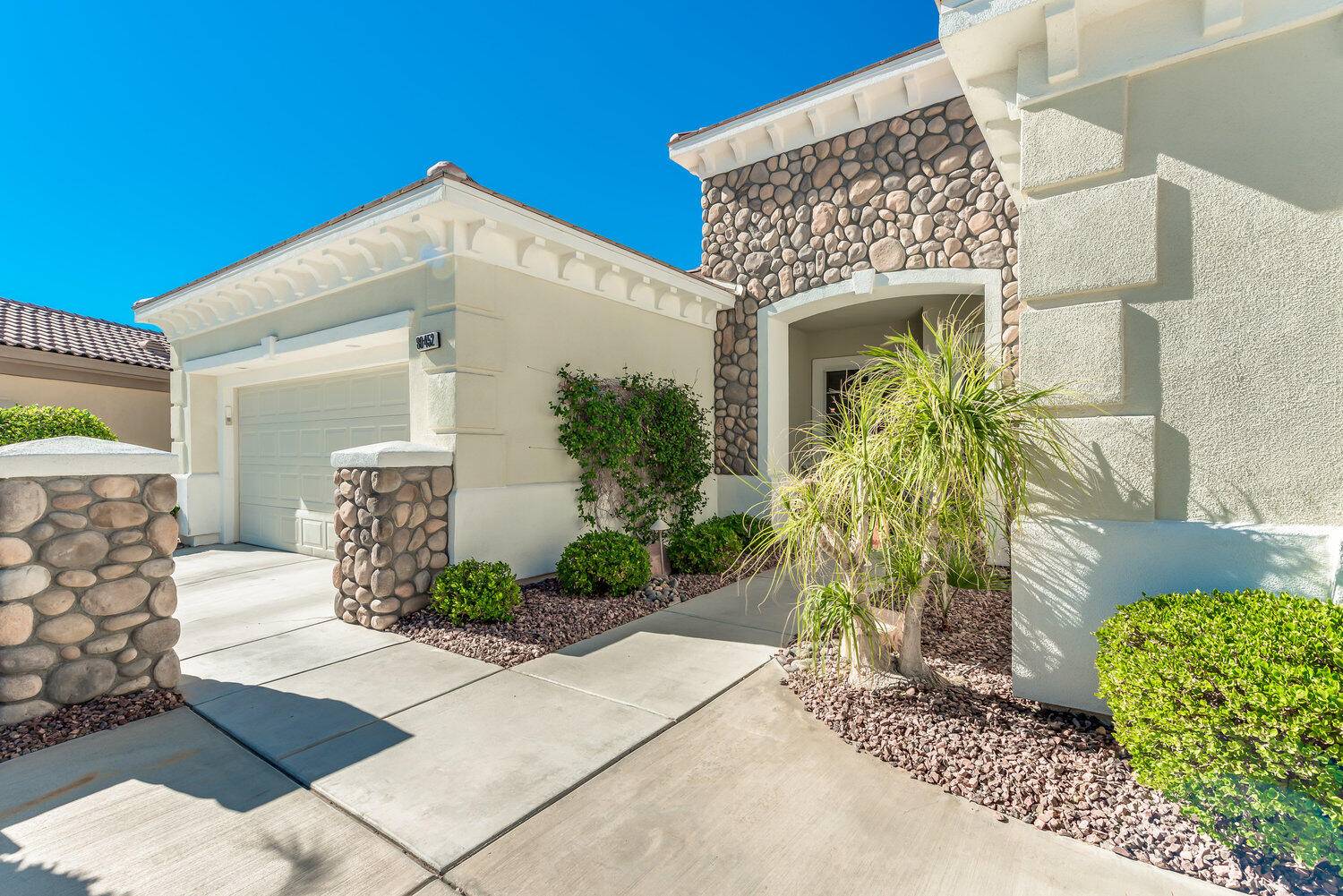 Indio, CA 92201,80452 Glen Eagles CT