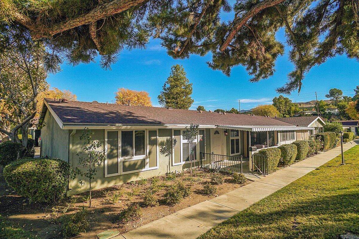 Newhall, CA 91321,19200 Avenue Of The Oaks #A