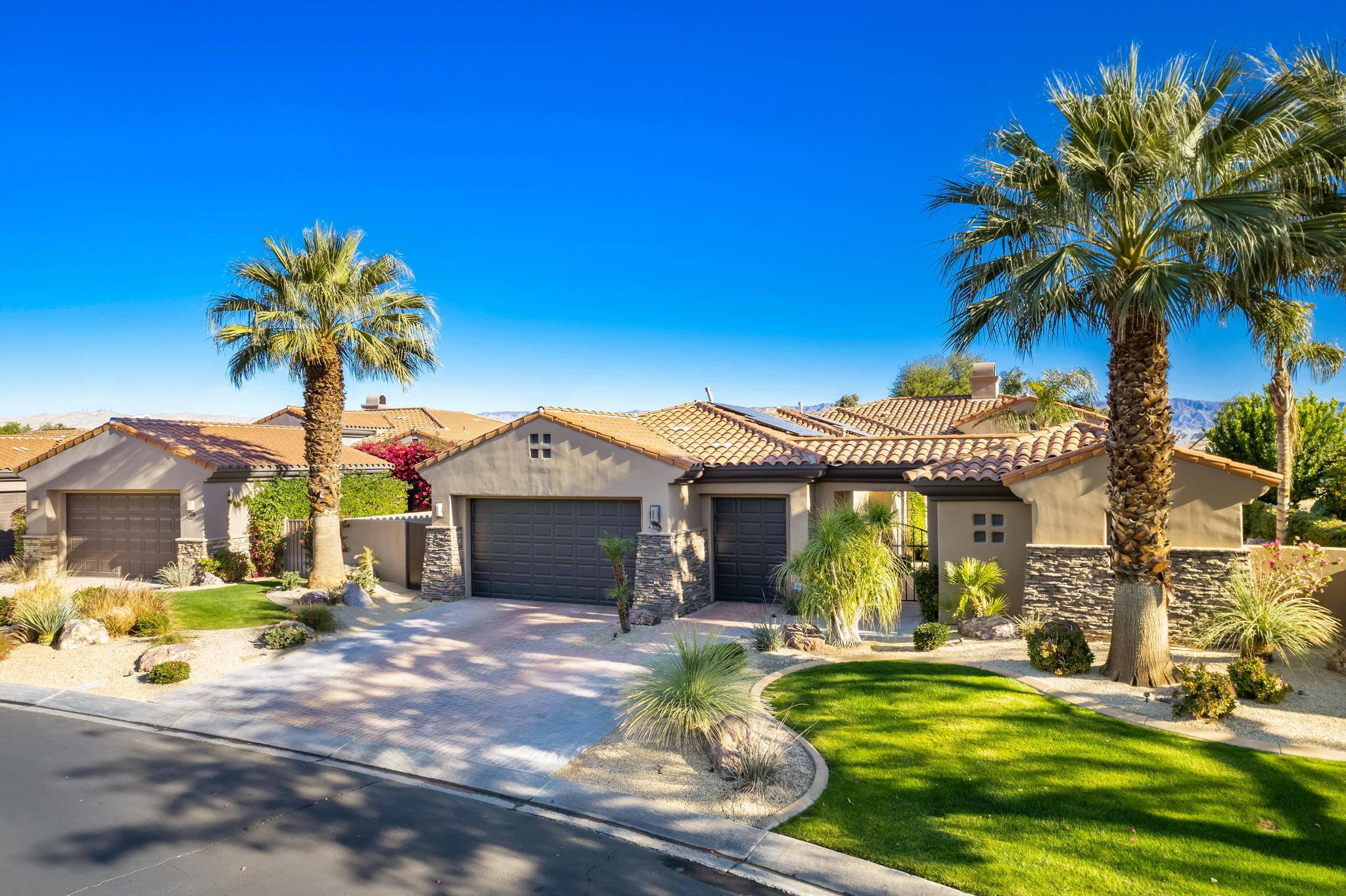 Rancho Mirage, CA 92270,199 Loch Lomond RD