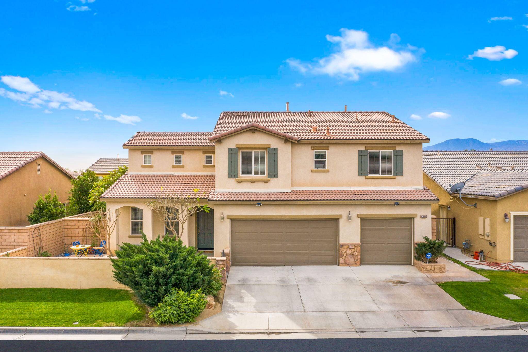 Indio, CA 92203,82555 Grass Flat LN