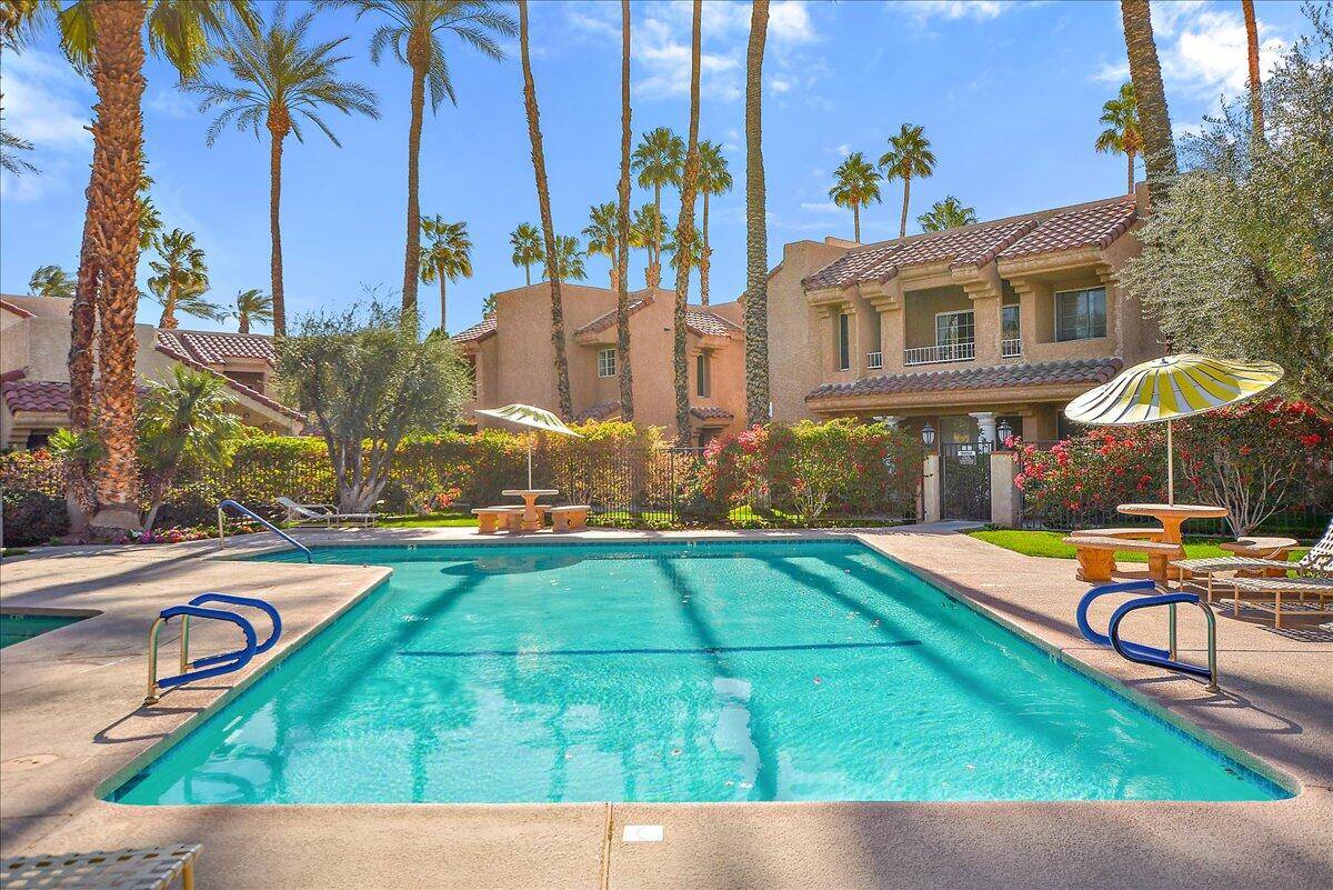 Palm Springs, CA 92264,2700 Lawrence Crossley RD #33