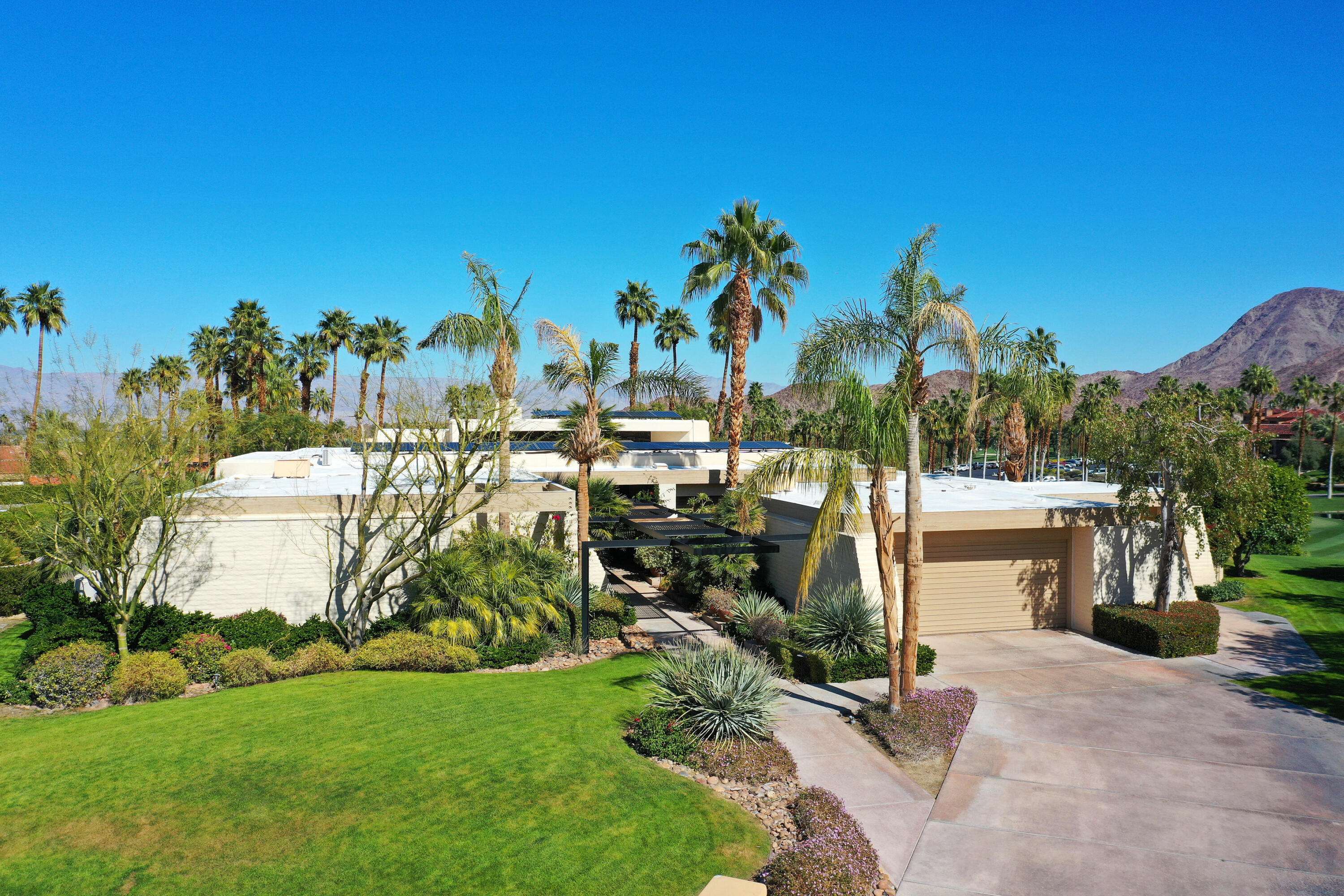 Palm Desert, CA 92260,49511 Canyon View DR