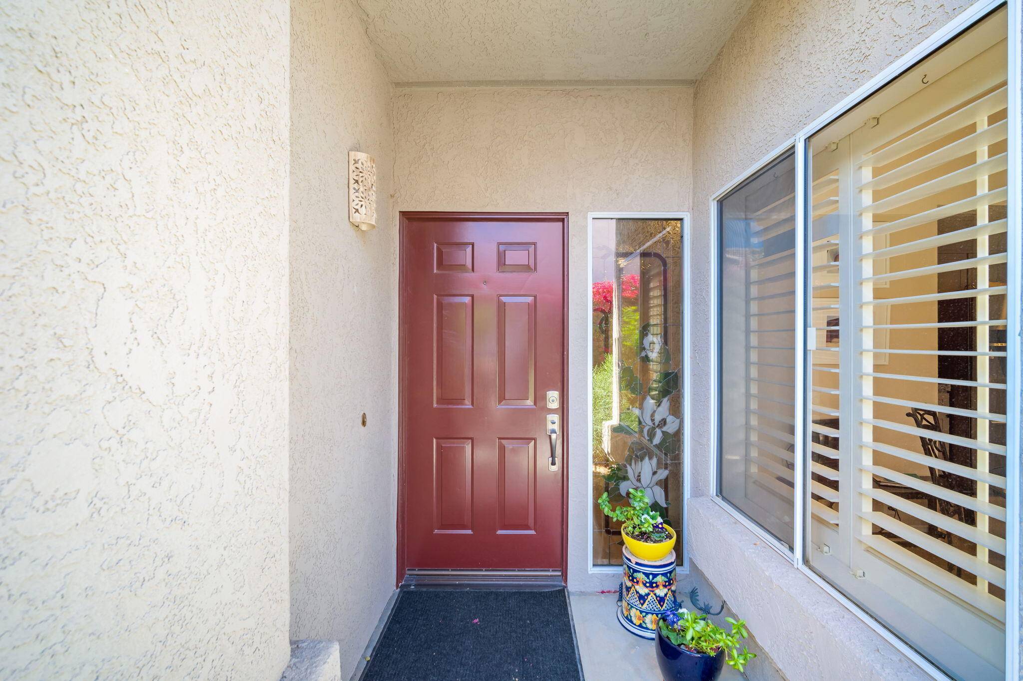 La Quinta, CA 92253,48135 Via Hermosa