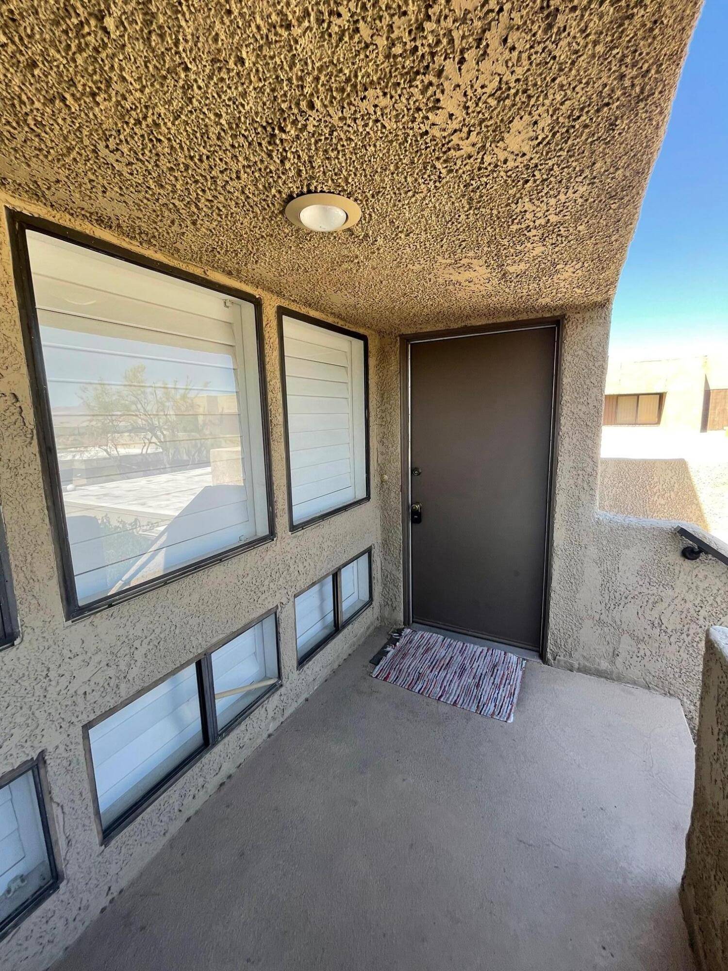 Palm Springs, CA 92262,483 Bradshaw LN #14