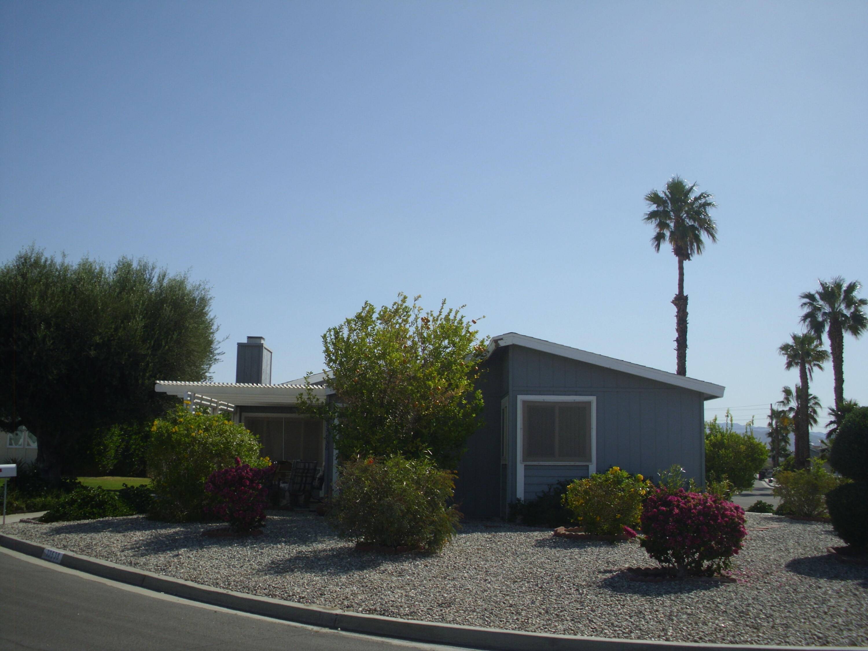 Thousand Palms, CA 92276,33538 Lisa CIR