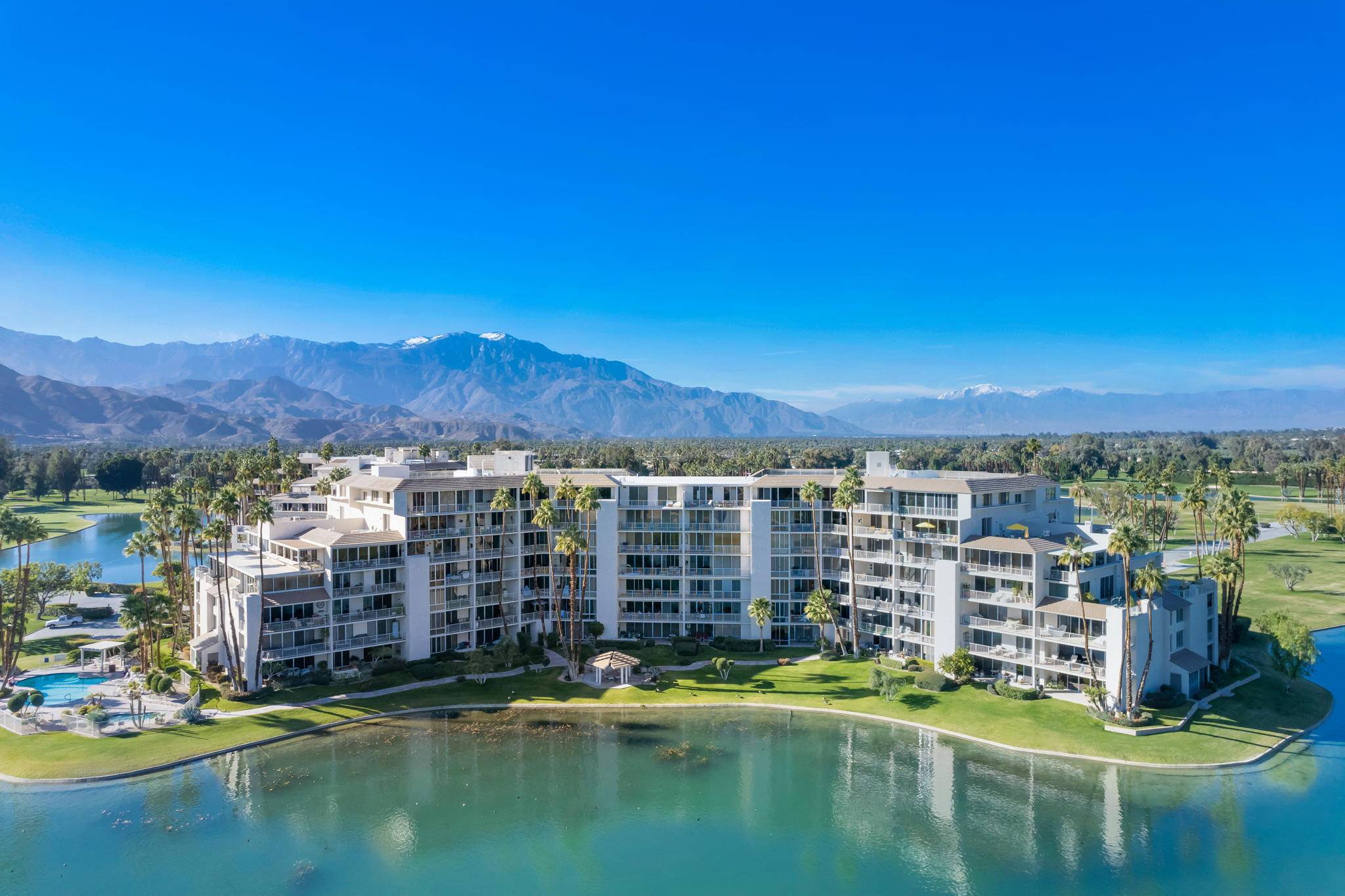 Rancho Mirage, CA 92270,900 Island DR #403