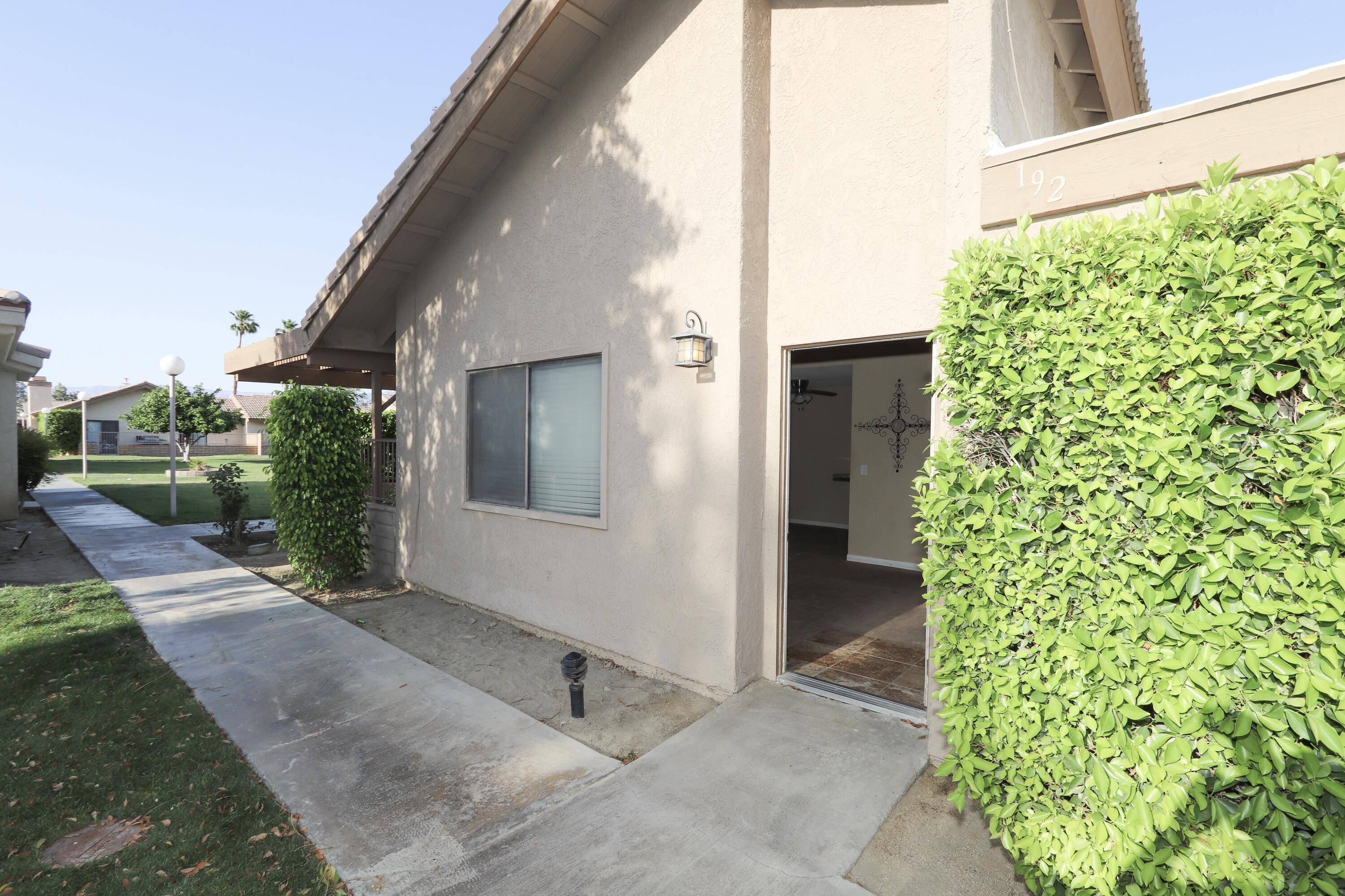 Indio, CA 92201,47395 Monroe ST #192