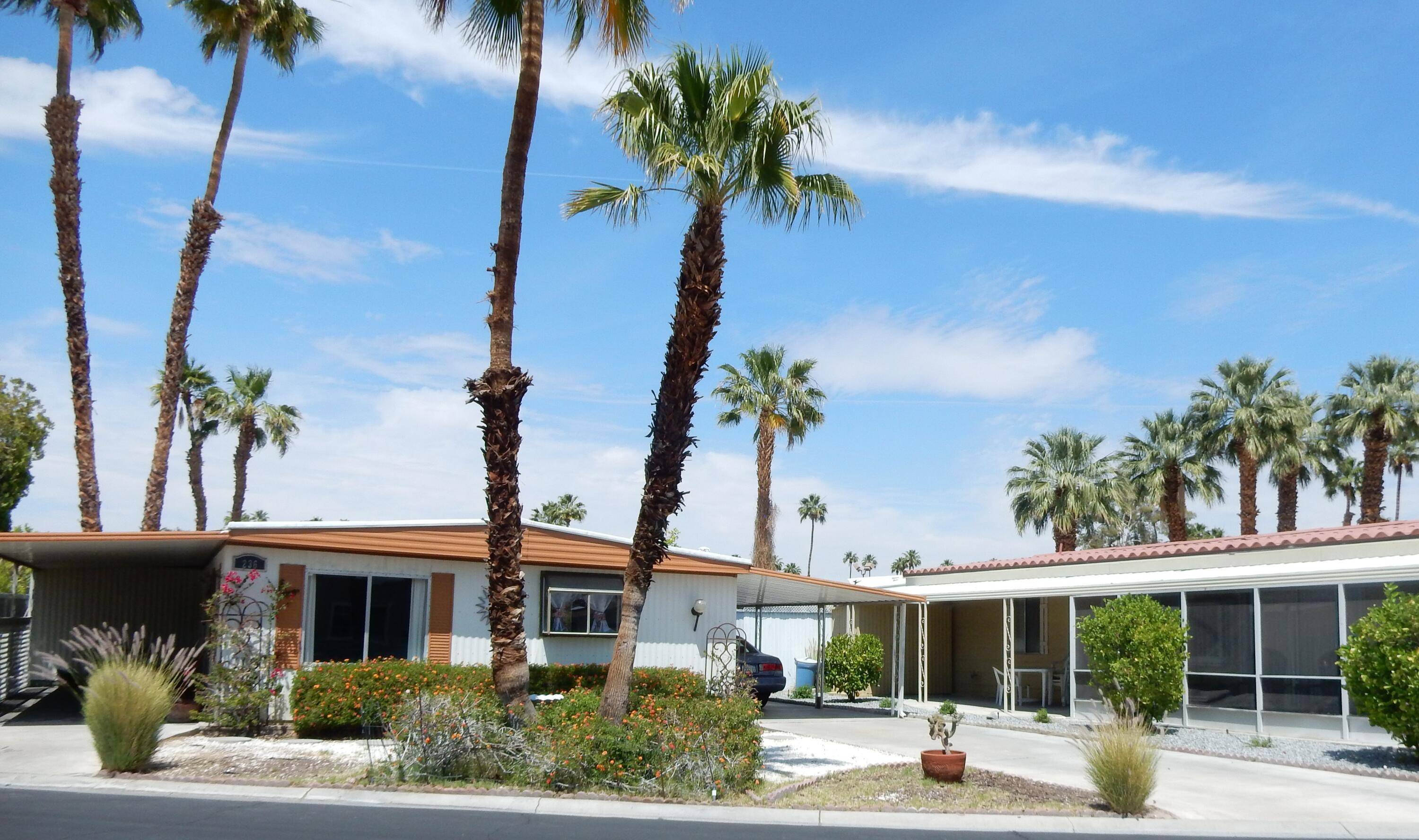 Palm Springs, CA 92264,236 Los Pinos DR