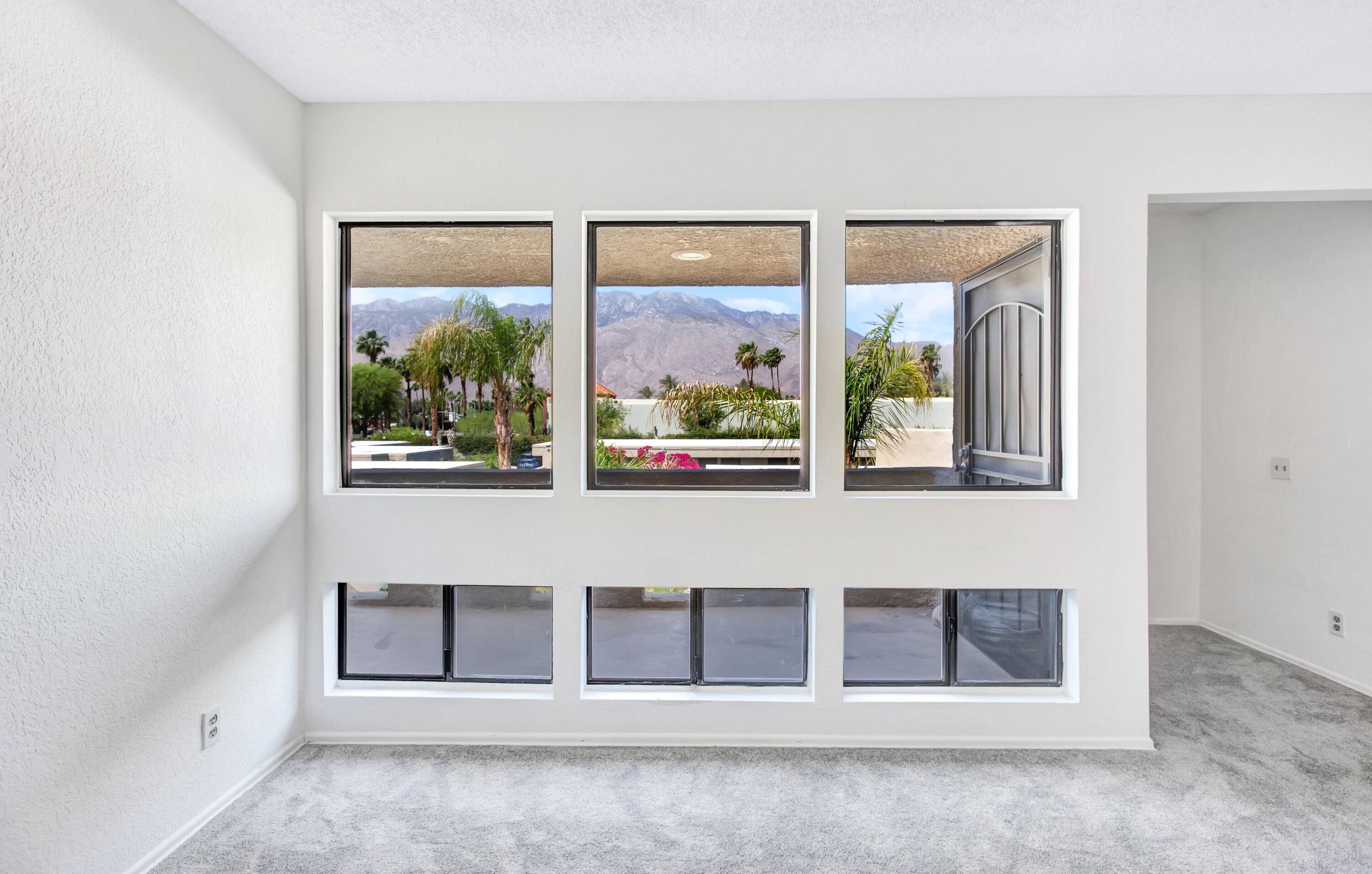 Palm Springs, CA 92262,466 Bradshaw W LN #20