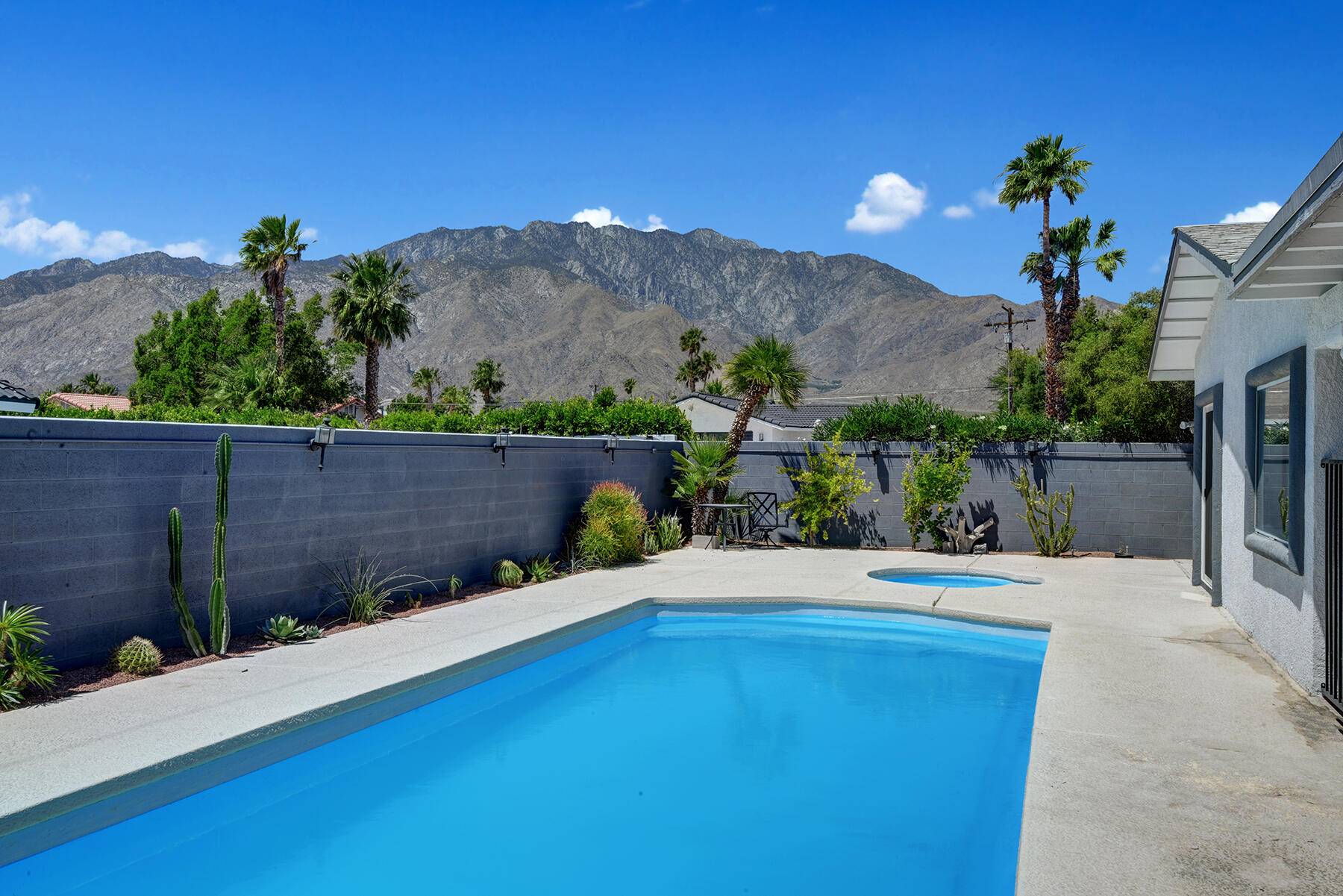 Palm Springs, CA 92262,2107 E Finley RD