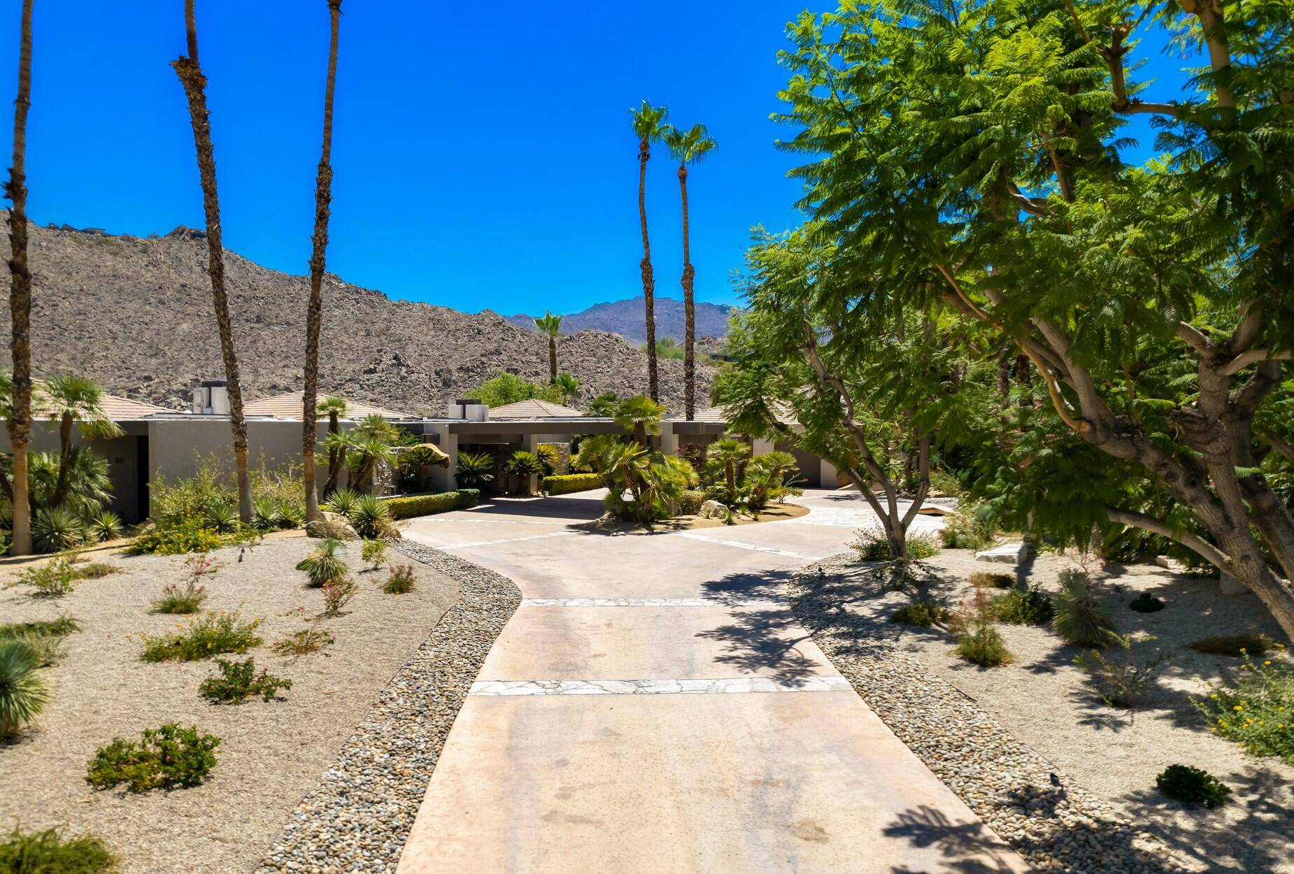 Palm Desert, CA 92260,49355 Sunrose LN