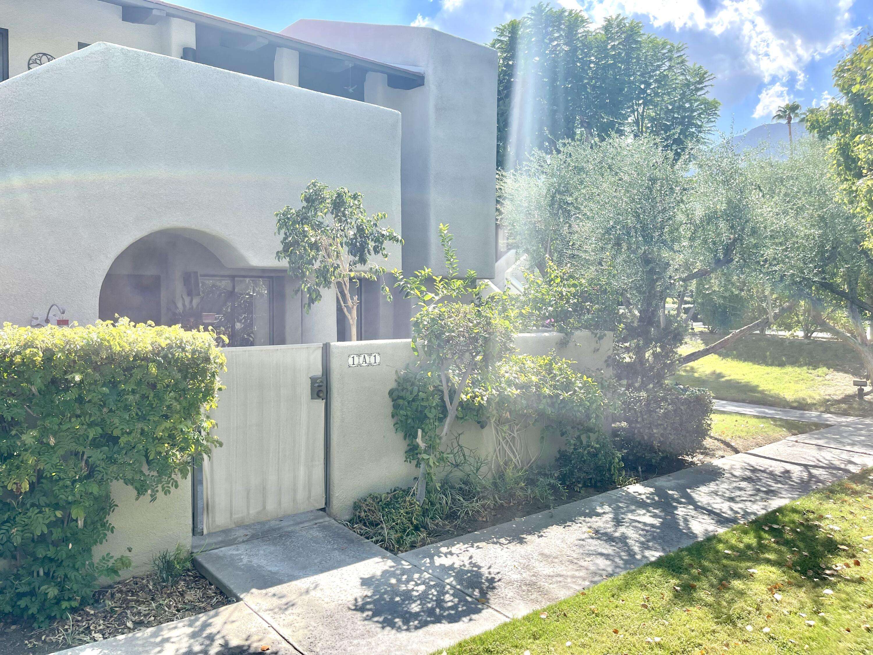 Palm Springs, CA 92262,351 N Hermosa DR #1a1