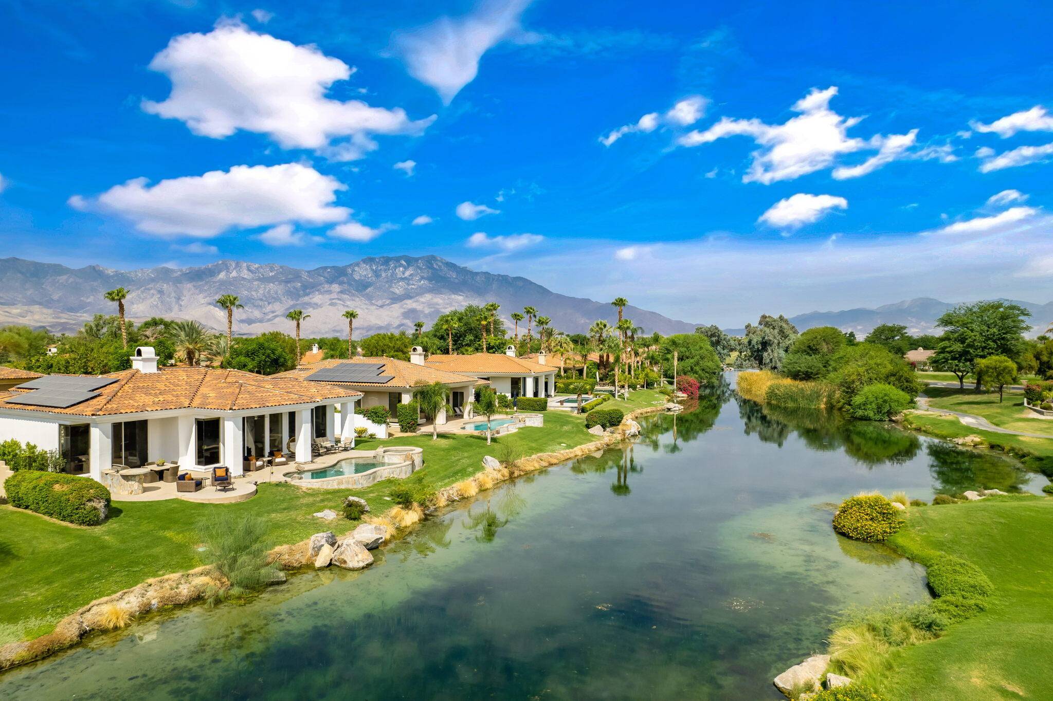 Rancho Mirage, CA 92270,207 Loch Lomond RD