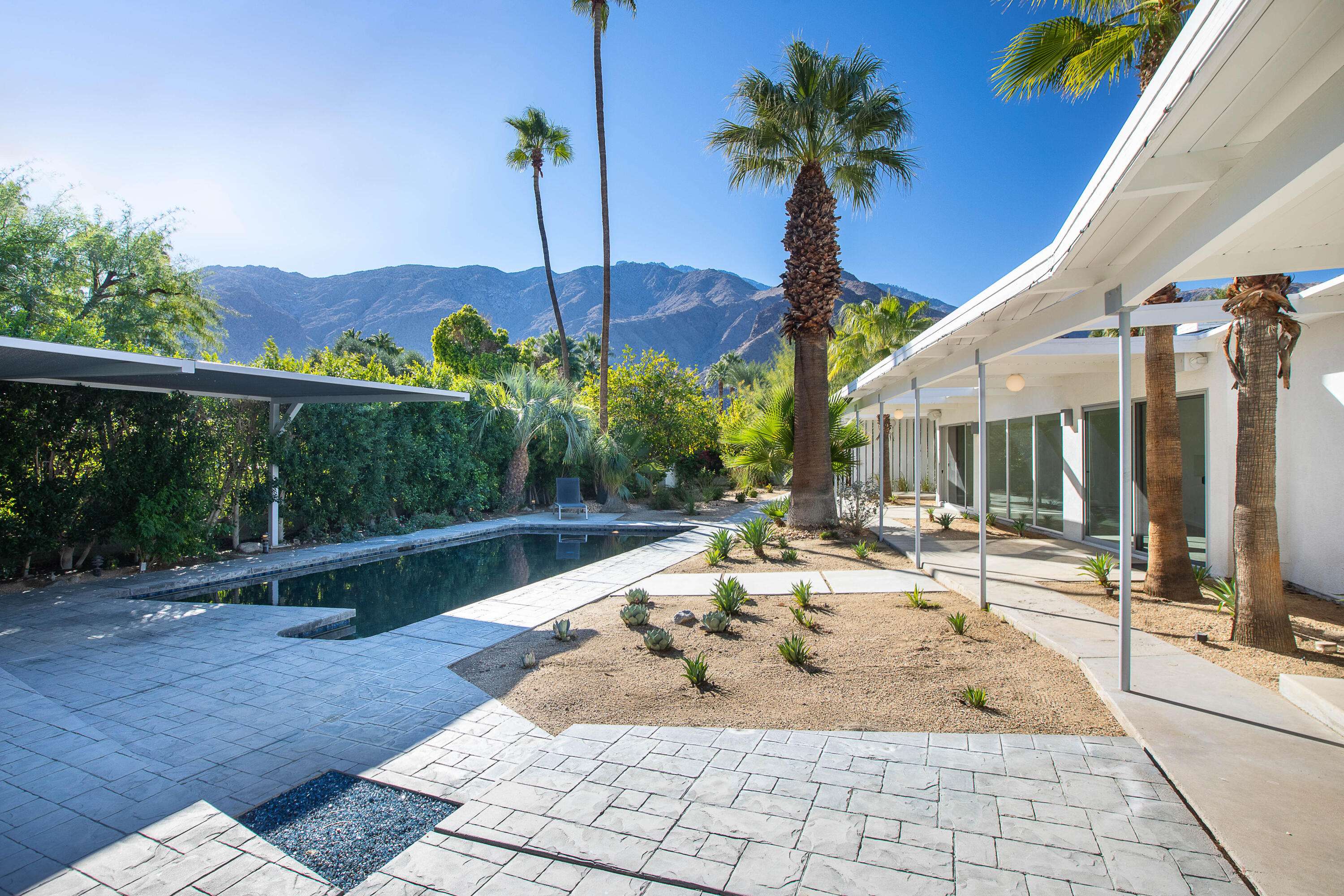 Palm Springs, CA 92262,475 W Stevens RD