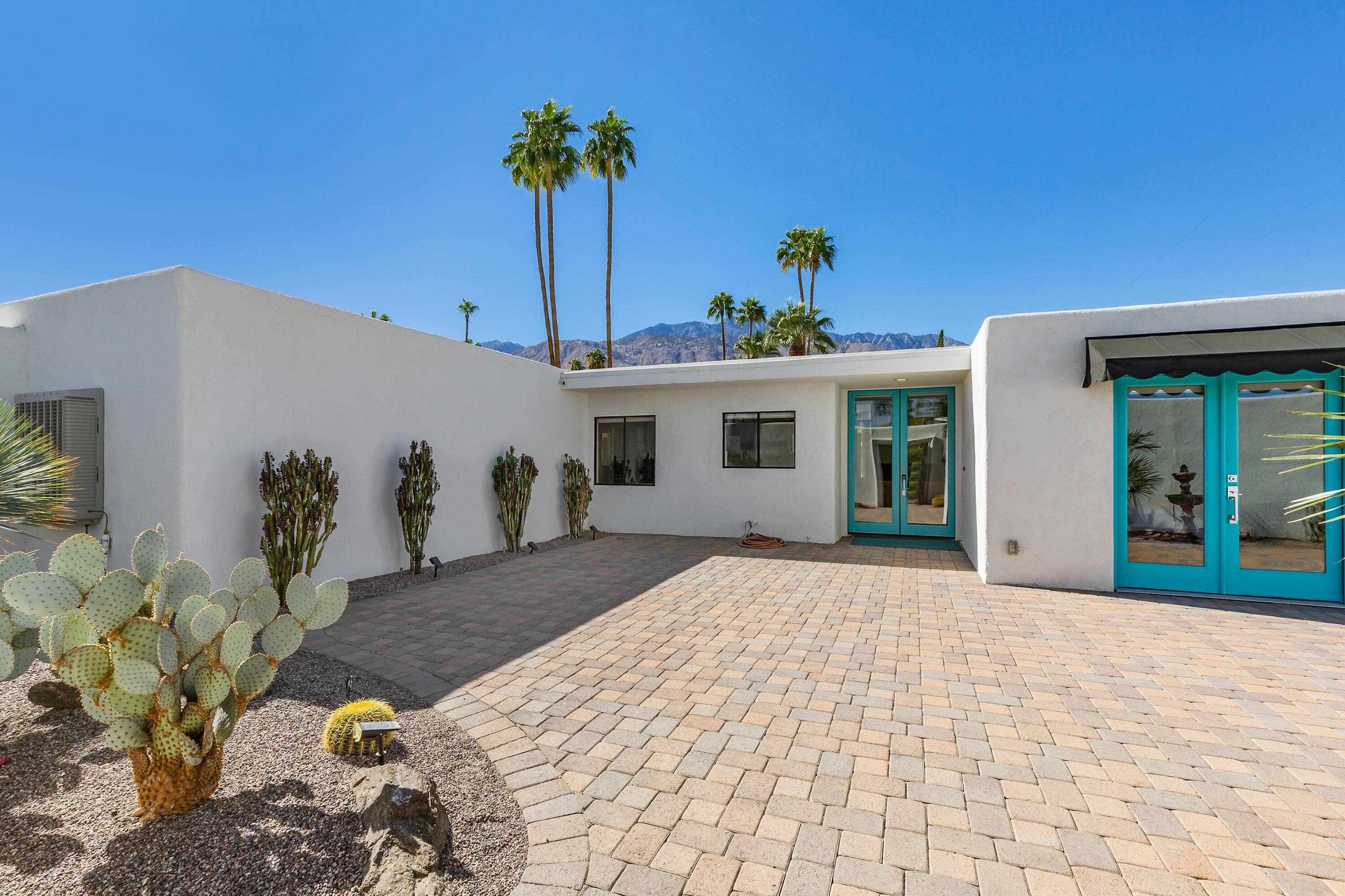 Palm Springs, CA 92262,1380 E El Alameda