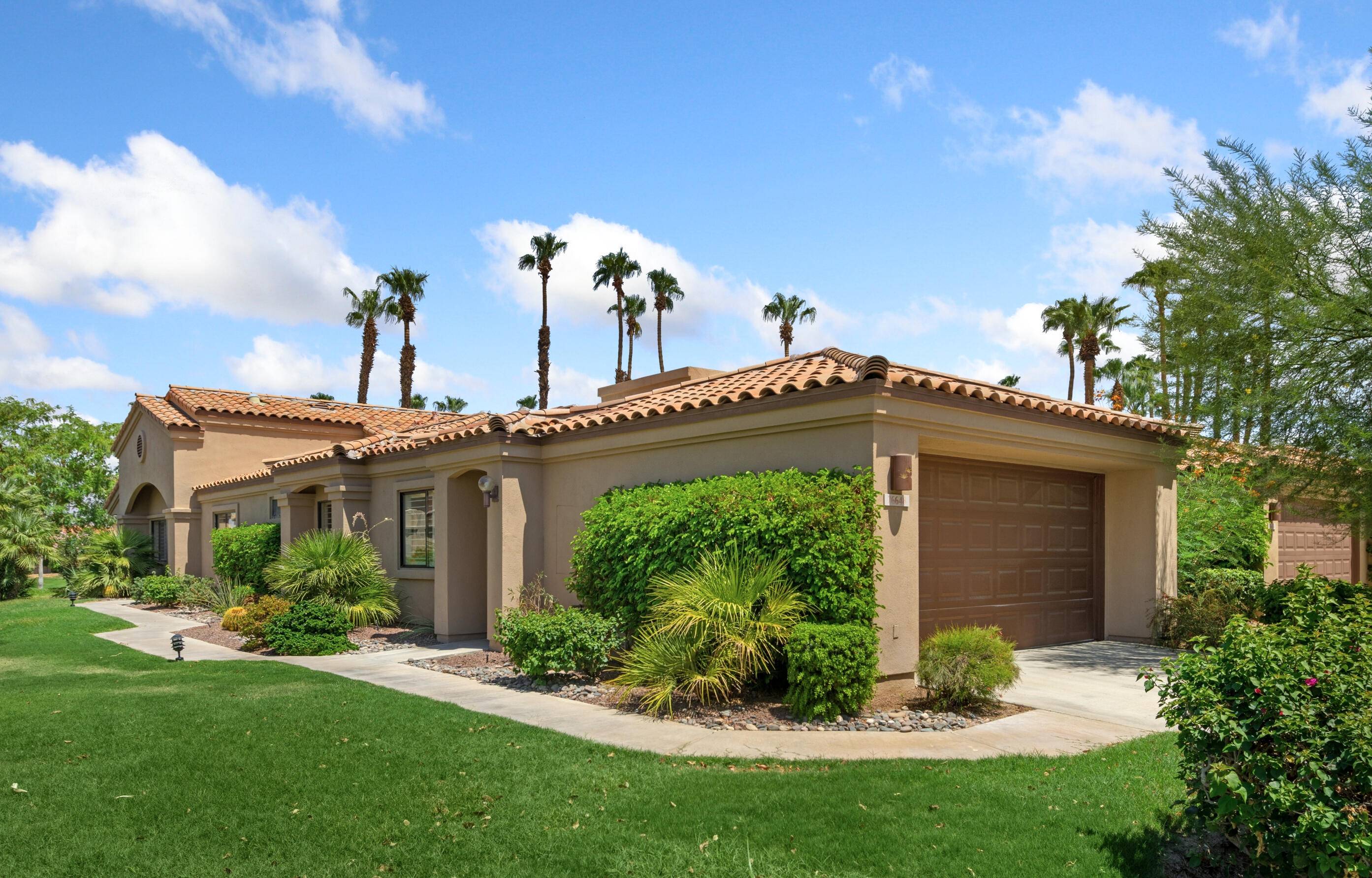 Palm Desert, CA 92211,76648 Pansy CIR