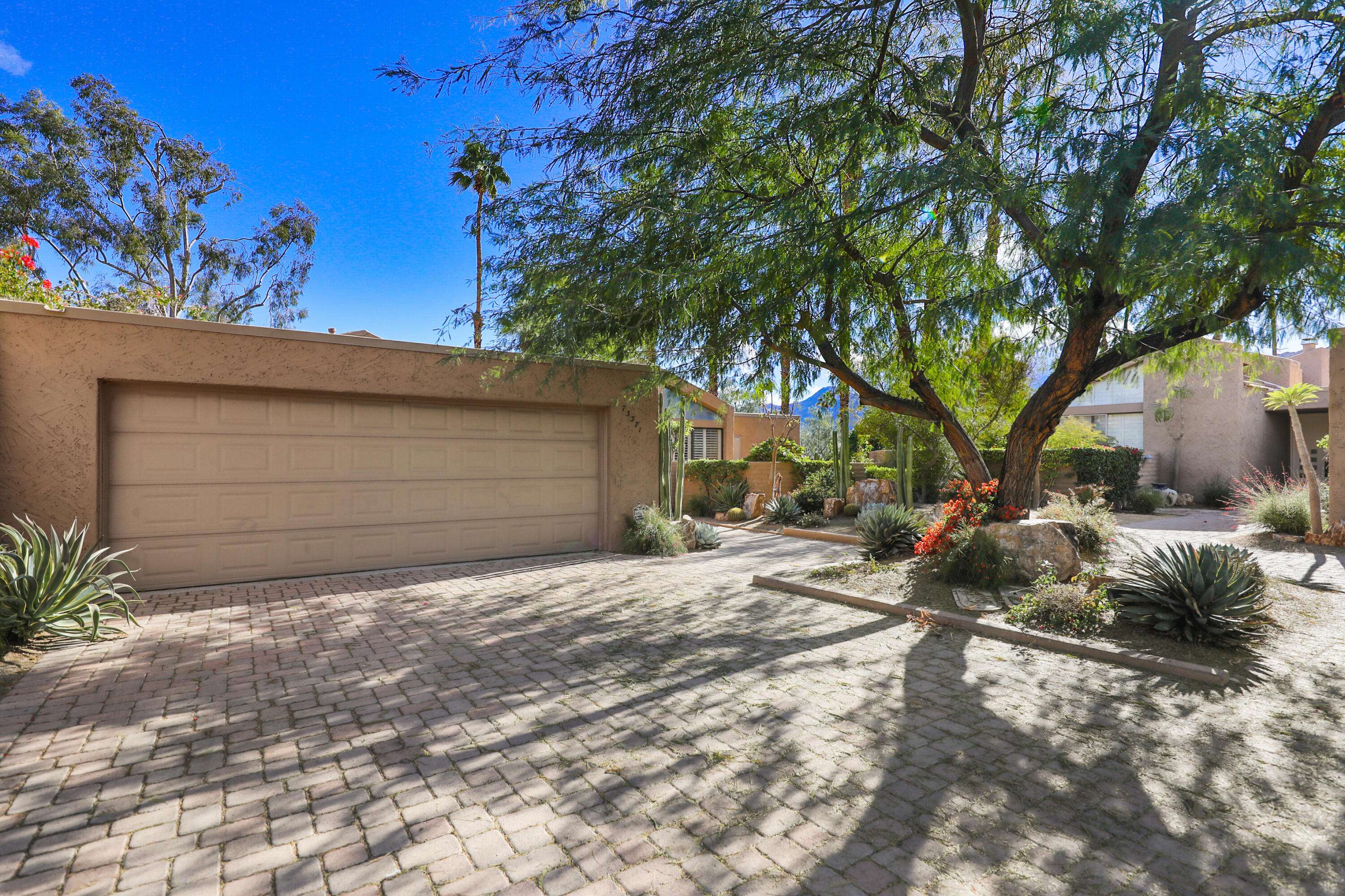 Palm Desert, CA 92260,73371 Oriole CT