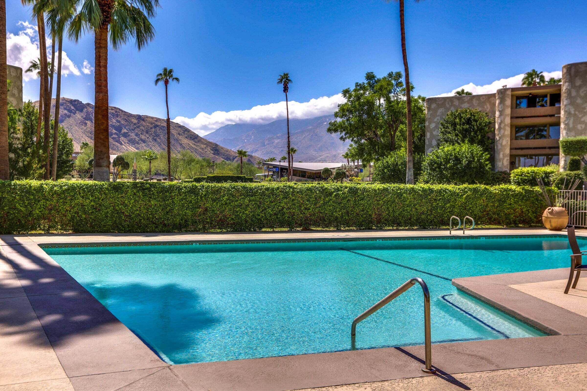 Palm Springs, CA 92264,2424 E Palm Canyon DR #1a