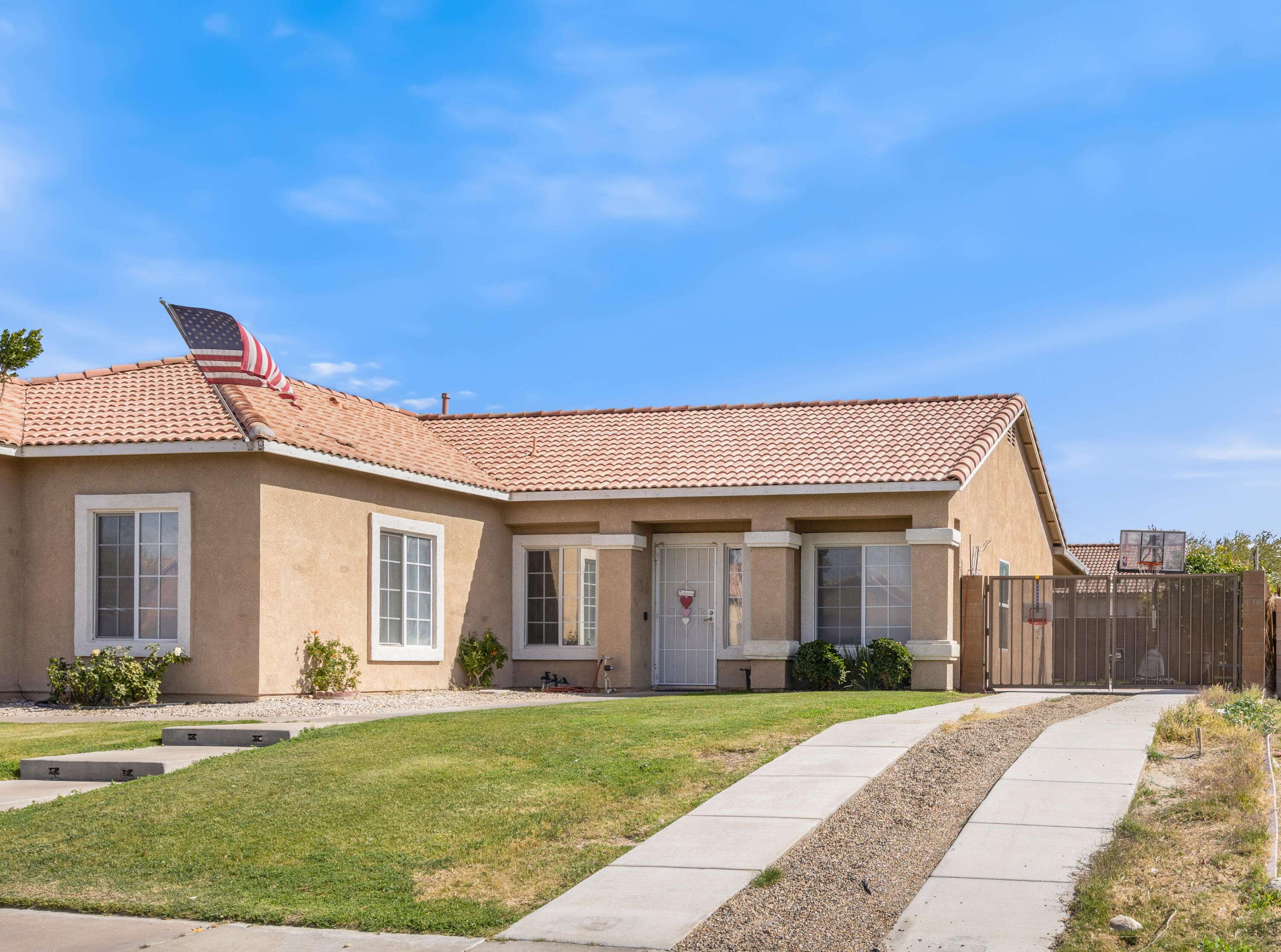 Thousand Palms, CA 92276,31372 Via Pared