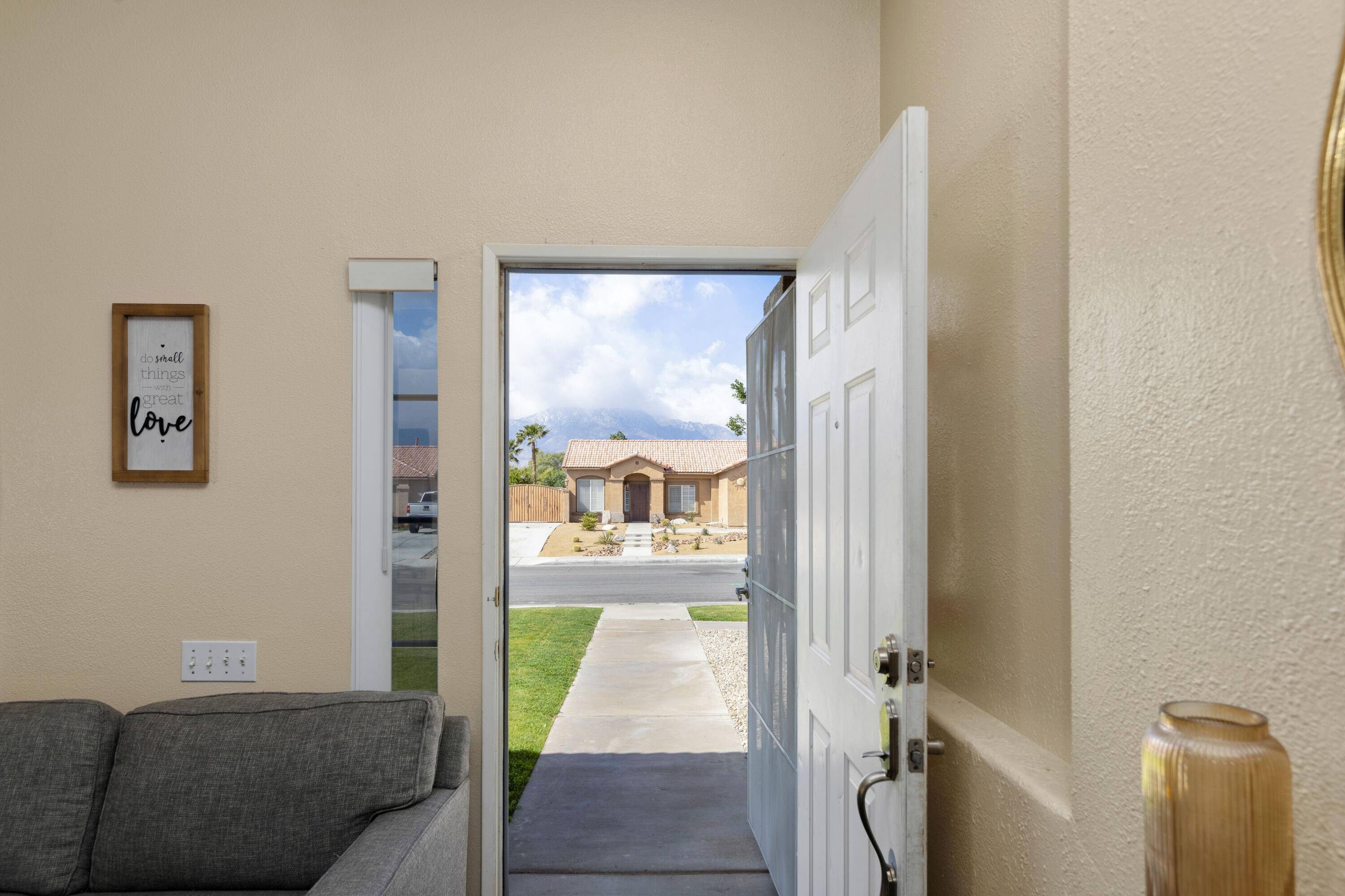 Thousand Palms, CA 92276,31372 Via Pared