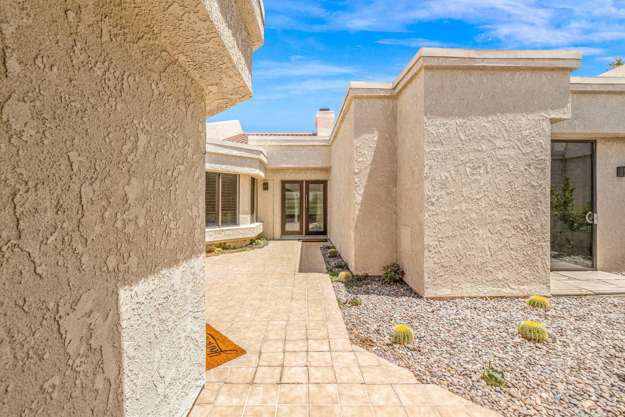 La Quinta, CA 92253,49970 Avenida Vista Bonita