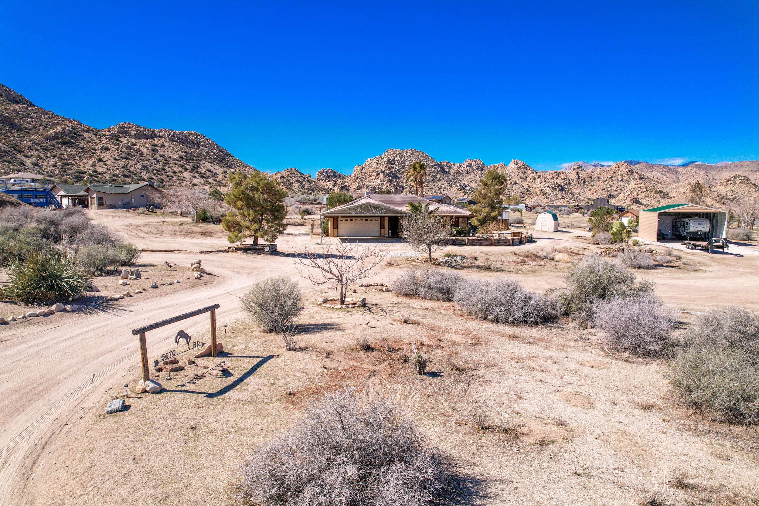 Pioneertown, CA 92268,5670 Bronco RD