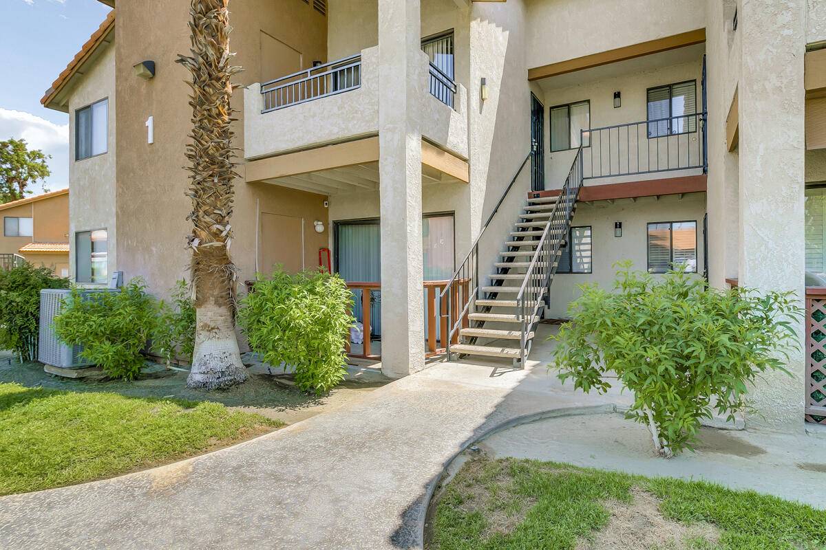 Bermuda Dunes, CA 92203,78650 Avenue 42 #102