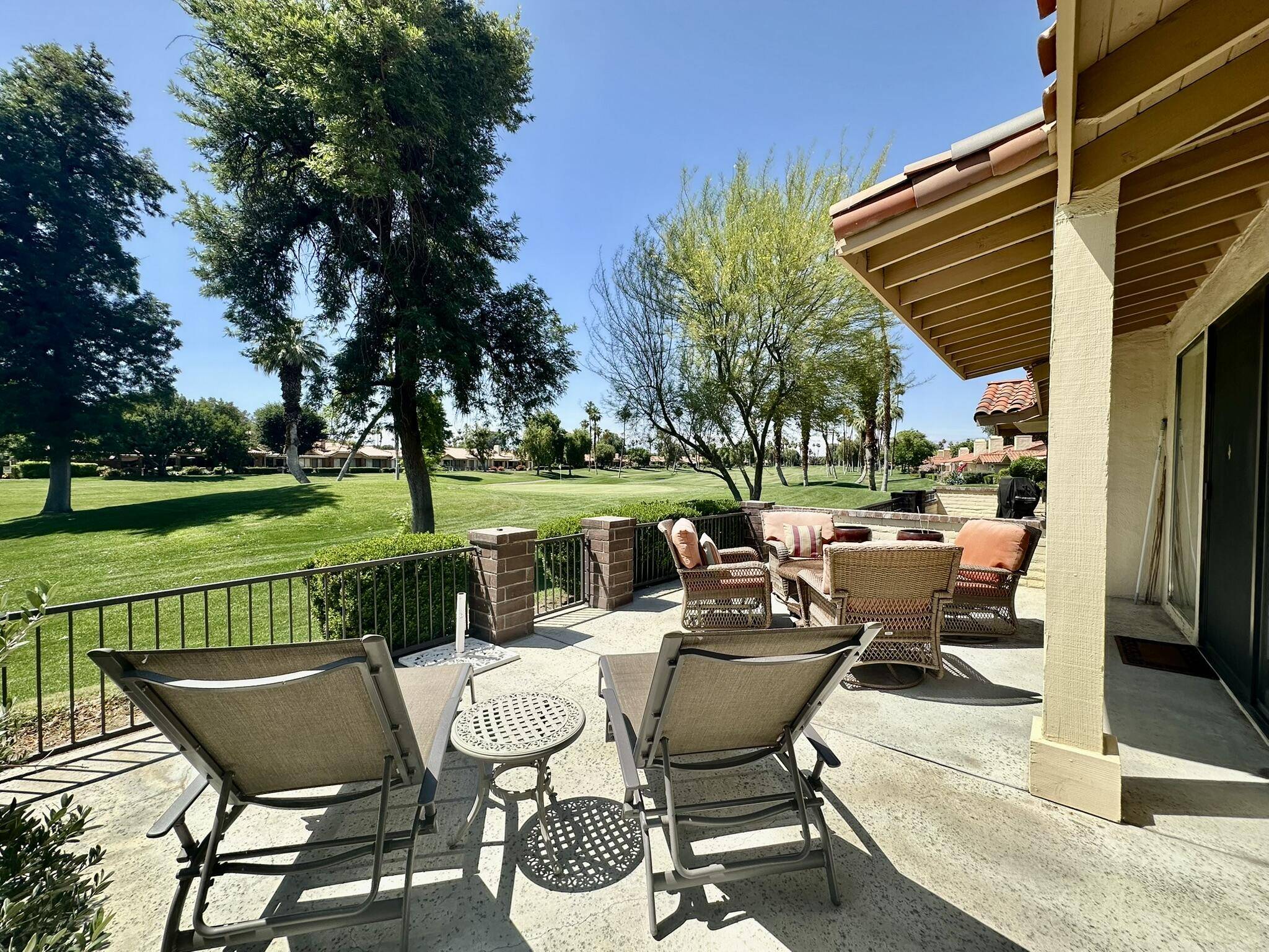 Palm Desert, CA 92260,291 Serena DR
