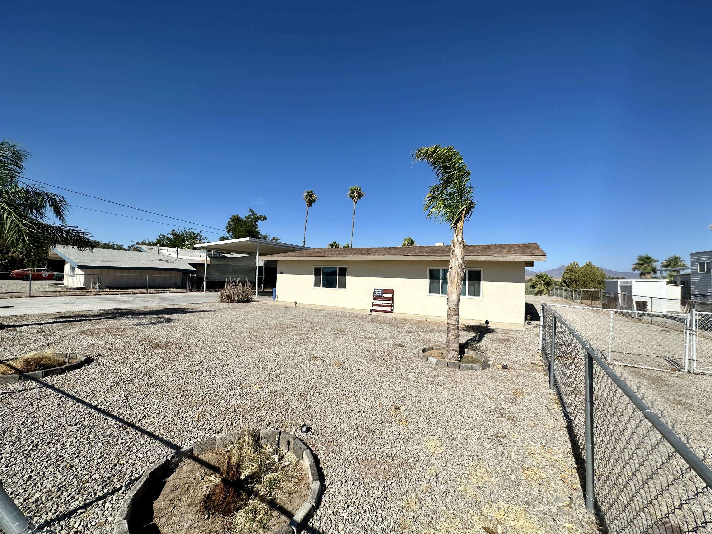 Blythe, CA 92225,1464 Riviera DR