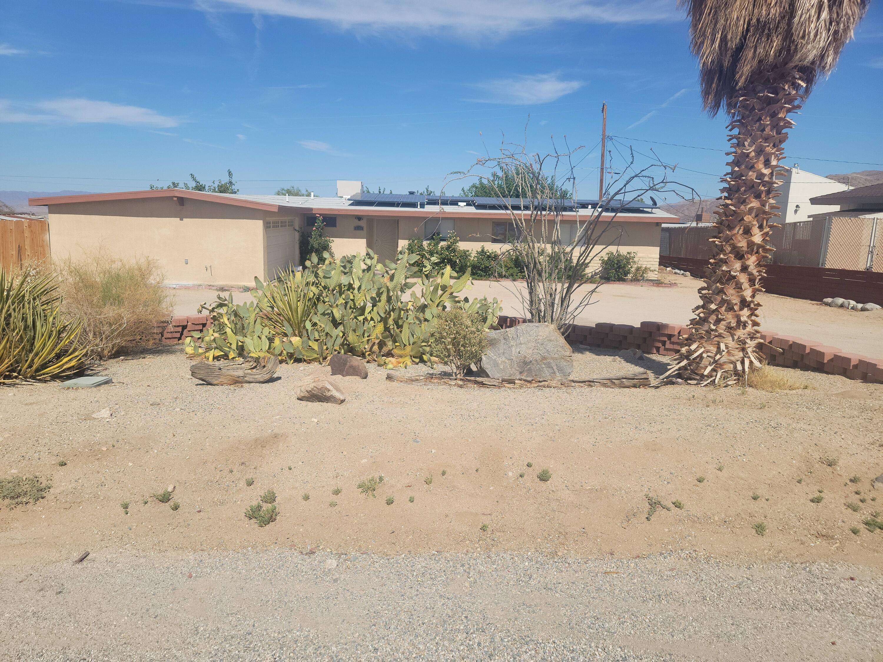 29 Palms, CA 92277,6637 Galleta AVE