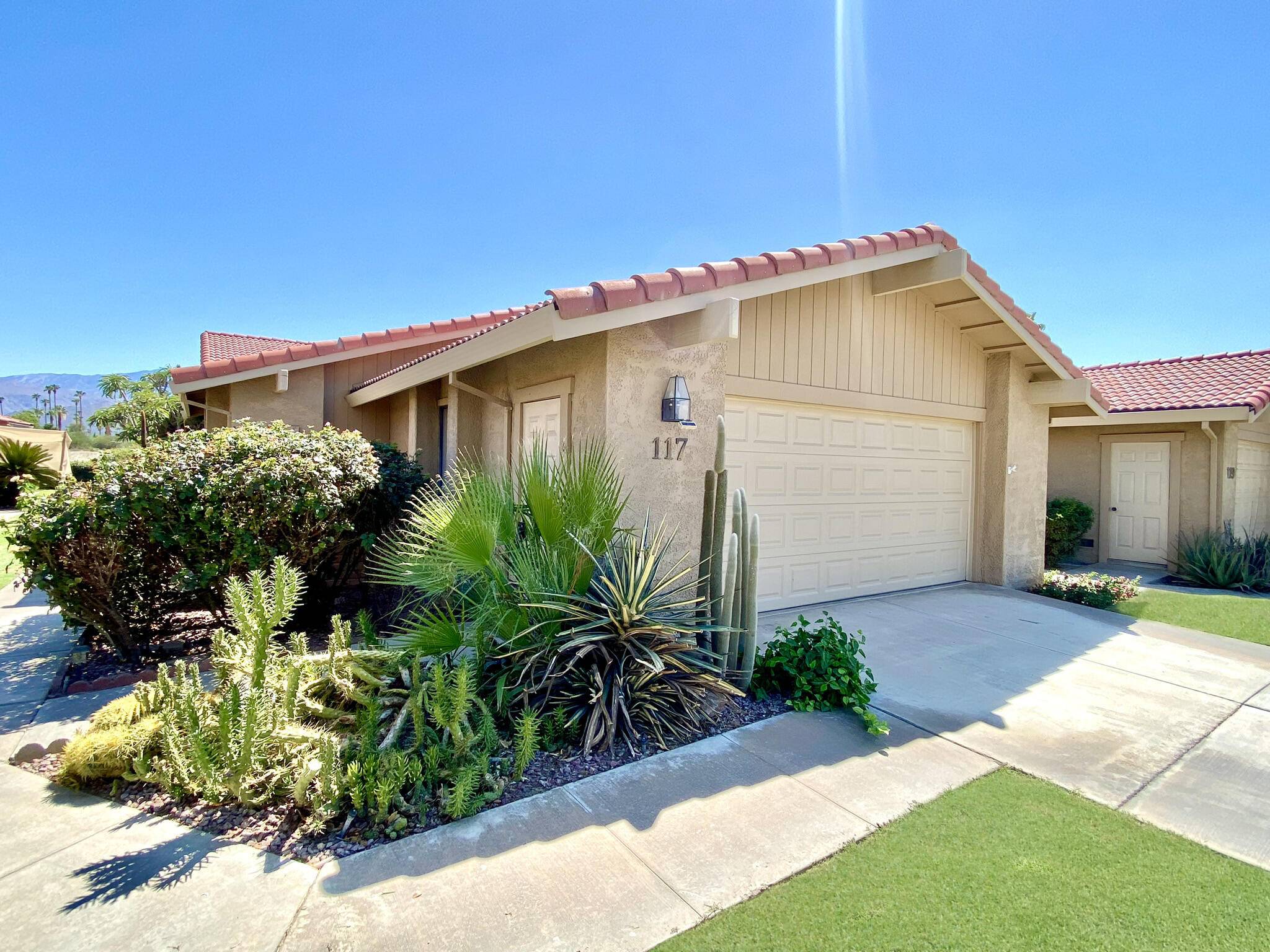 Palm Desert, CA 92260,117 Camino Arroyo S