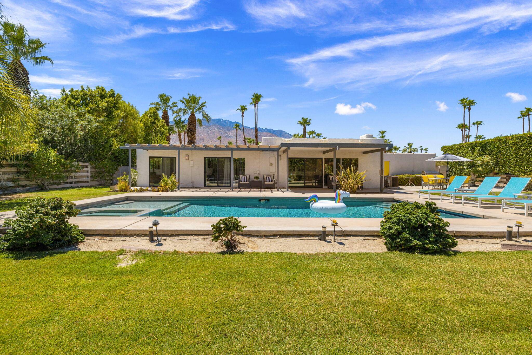 Palm Springs, CA 92262,544 N Tercero CIR