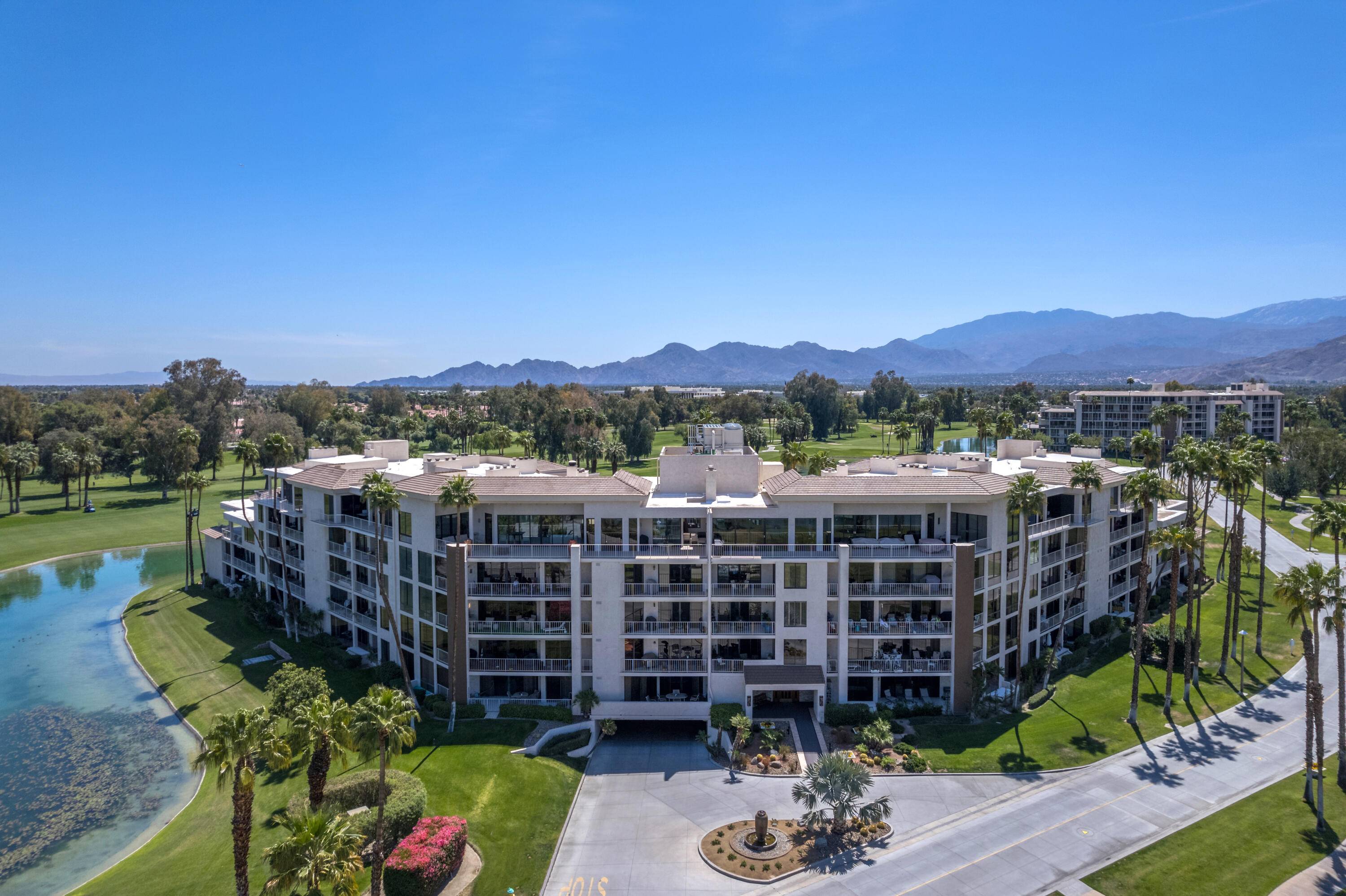 Rancho Mirage, CA 92270,910 Island DR #407