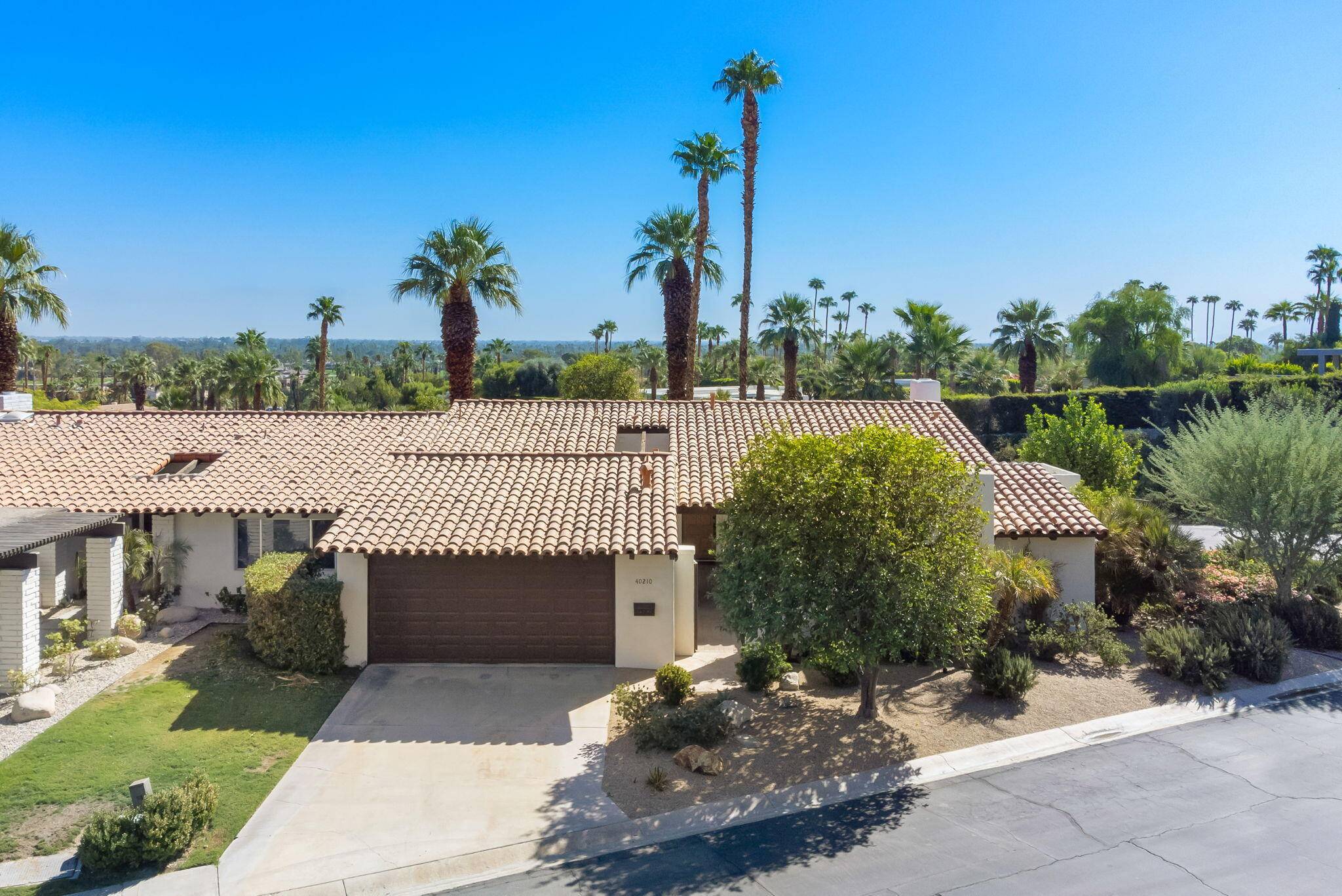 Rancho Mirage, CA 92270,40210 Via Del Cielo