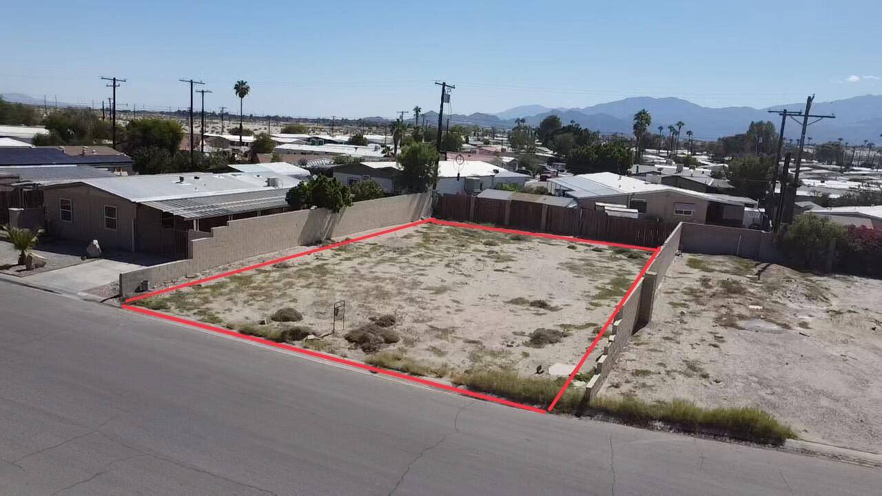 Thousand Palms, CA 92276,73669 Pacheta SQ S