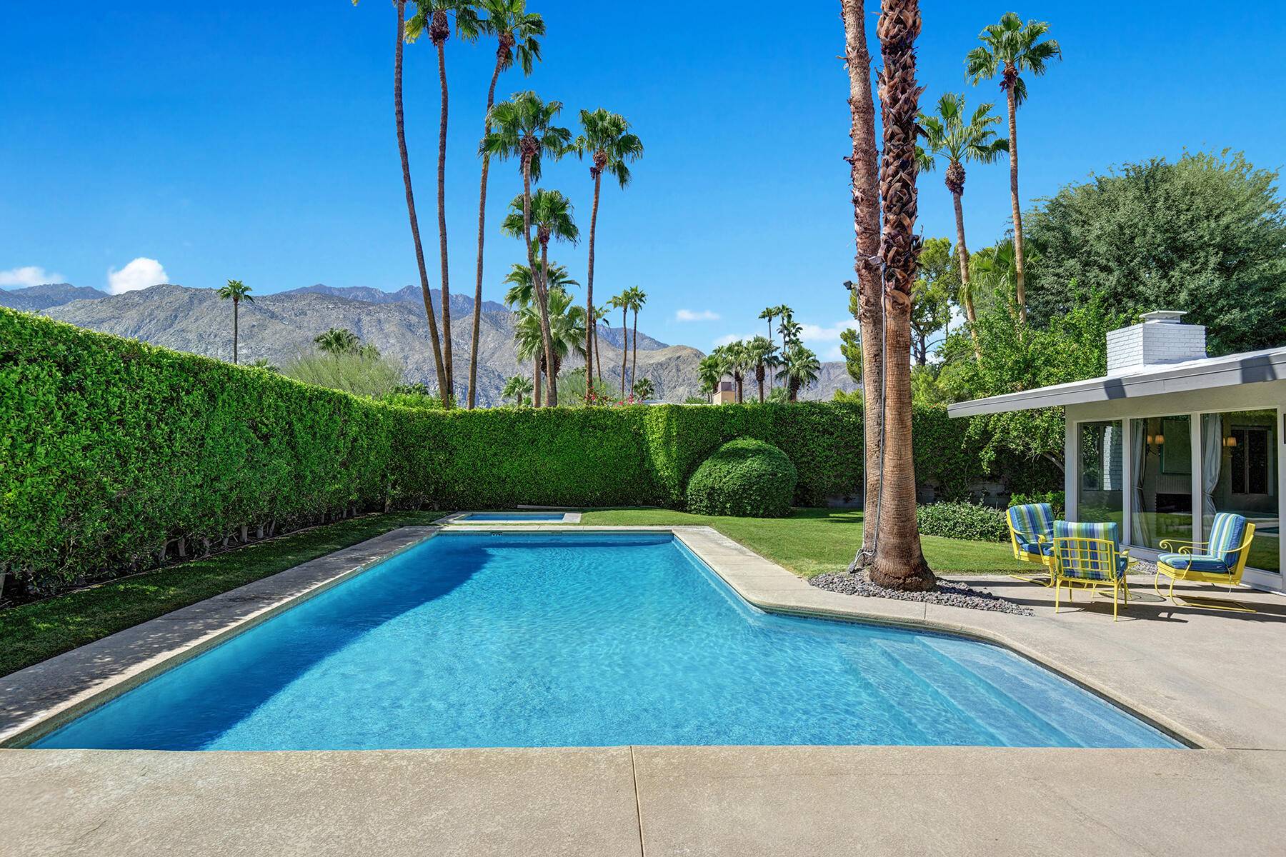 Palm Springs, CA 92262,1160 E Via Altamira