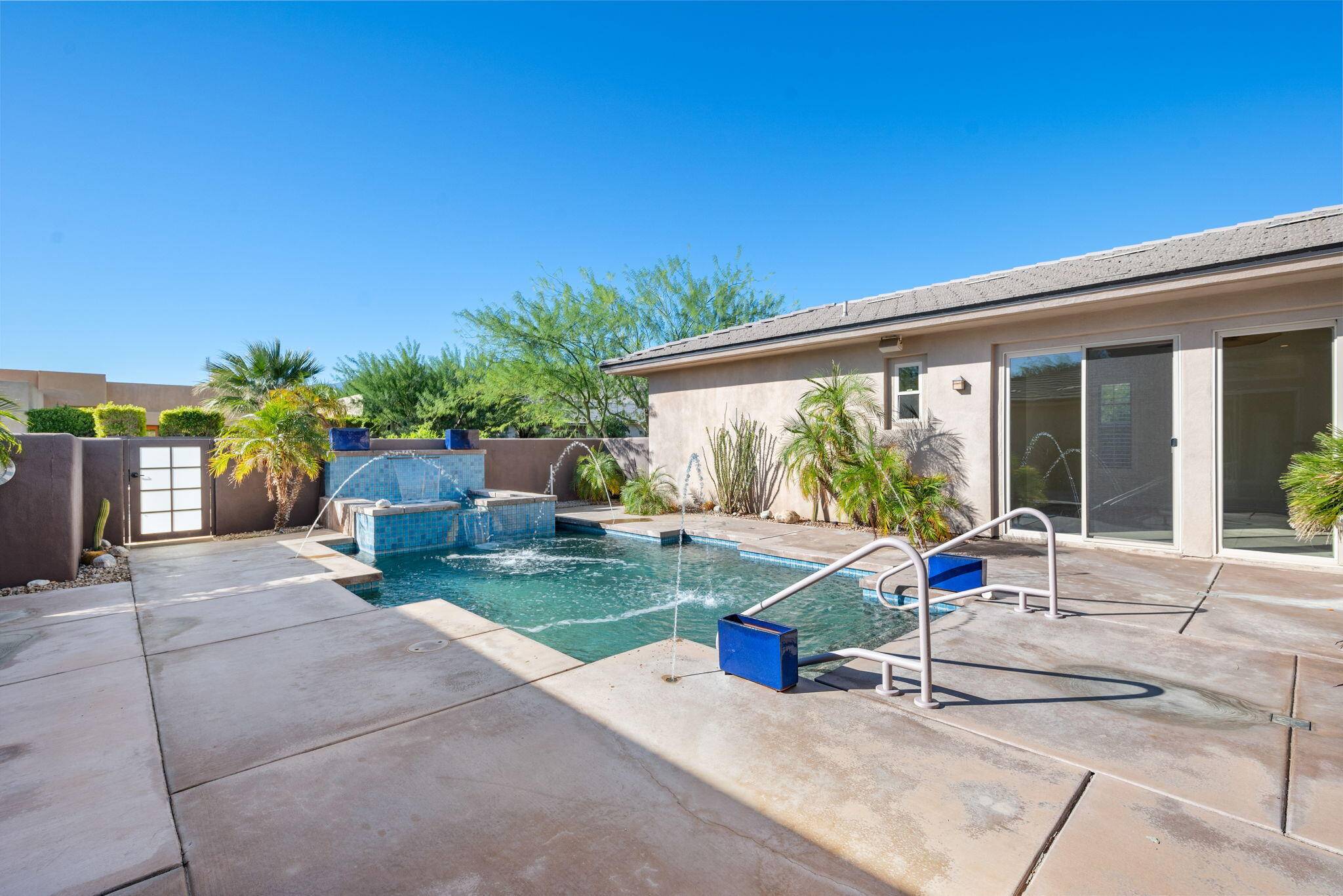 Palm Springs, CA 92262,1622 Julia CT