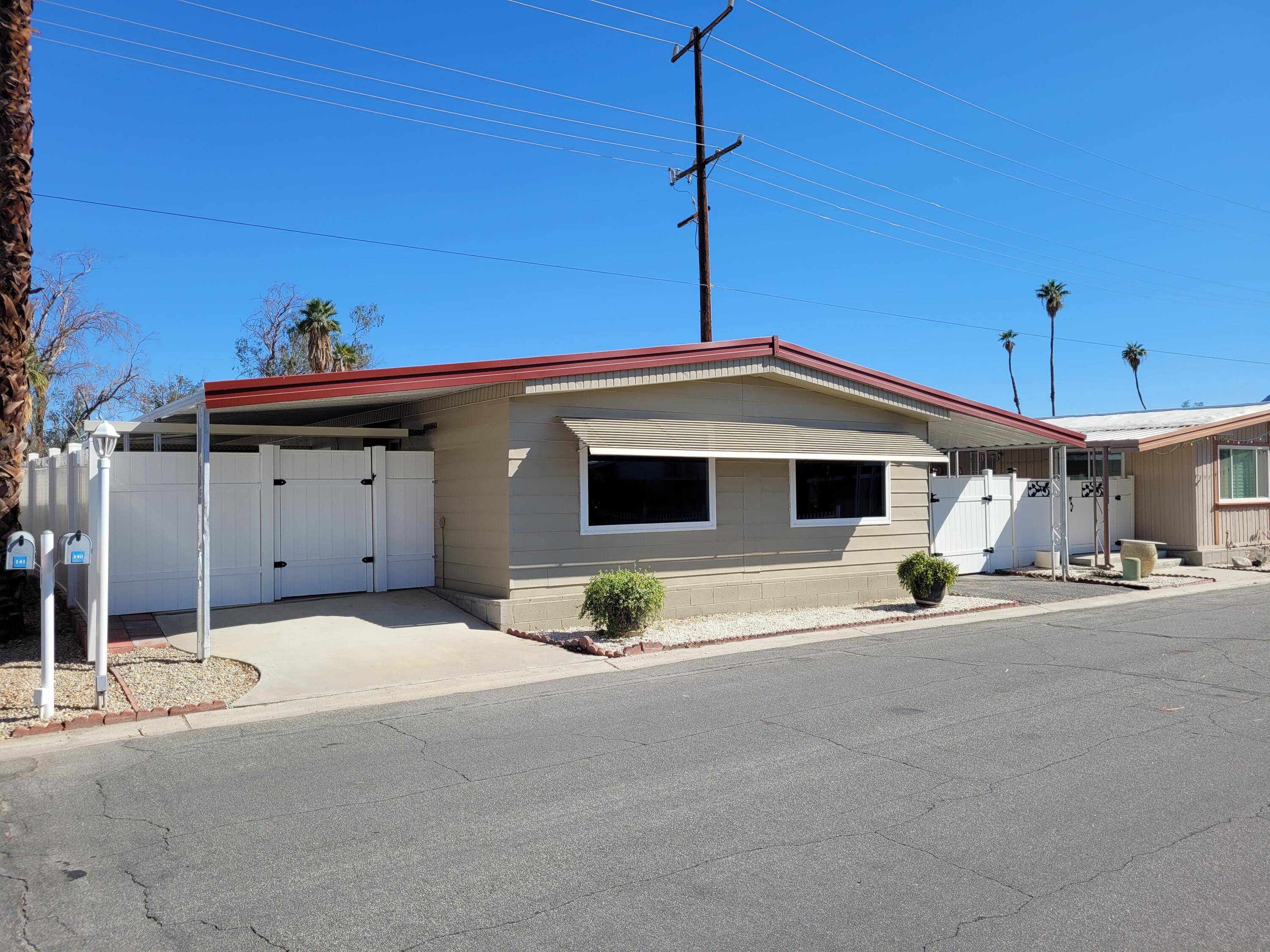 Palm Springs, CA 92264,140 Calle Arriba