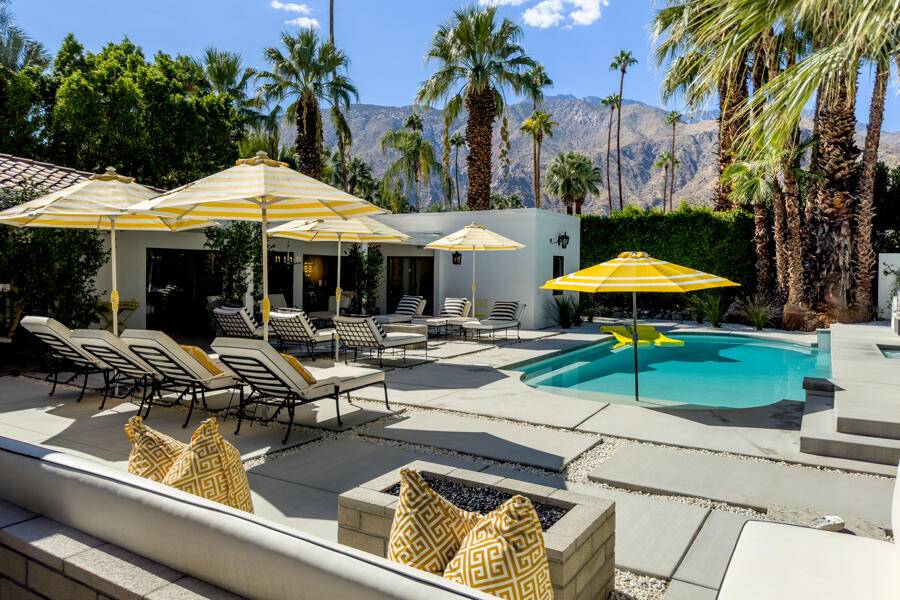 Palm Springs, CA 92262,246 W Vereda Norte