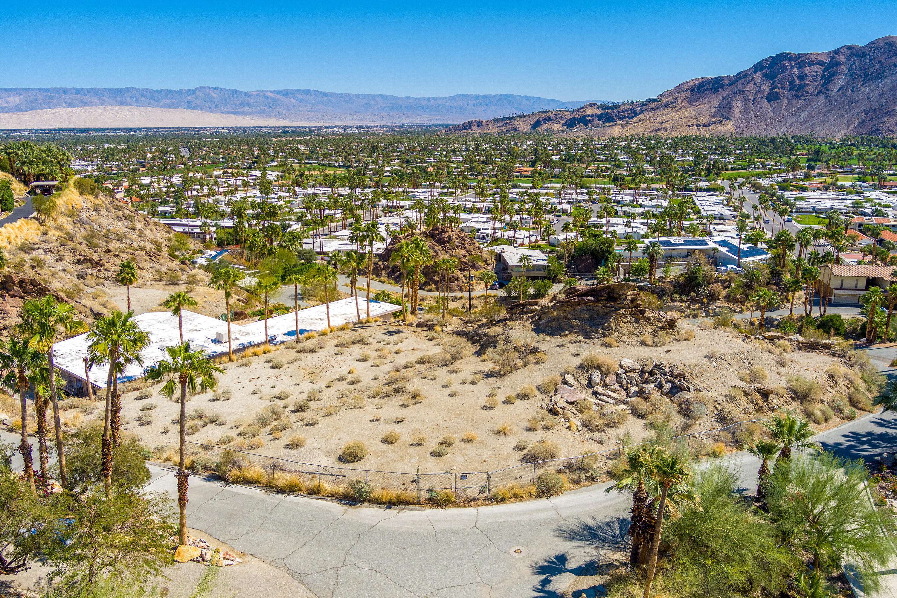 Palm Springs, CA 92264,2491 Cahuilla Hills DR