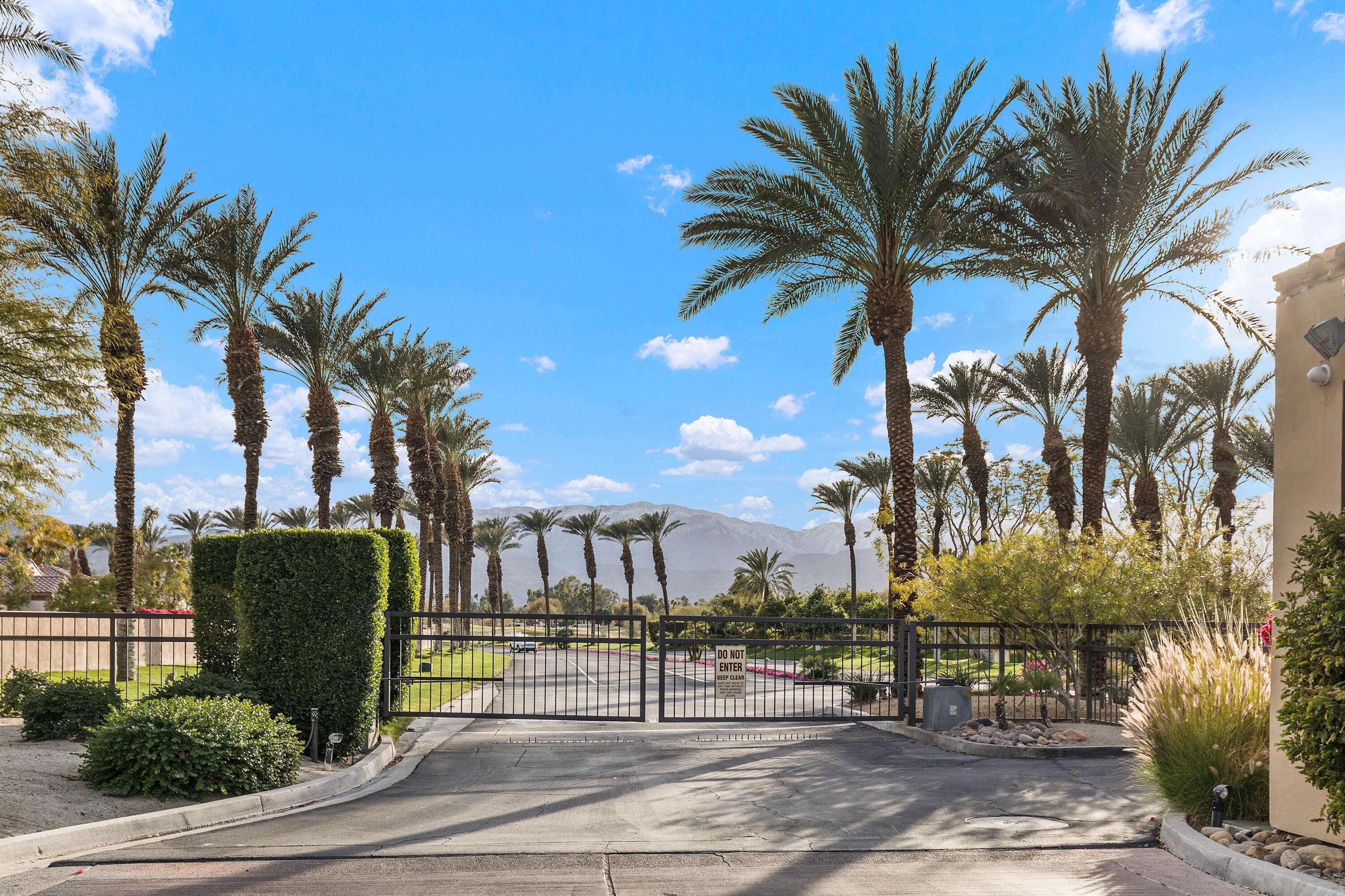 Rancho Mirage, CA 92270,104 Racquet Club DR