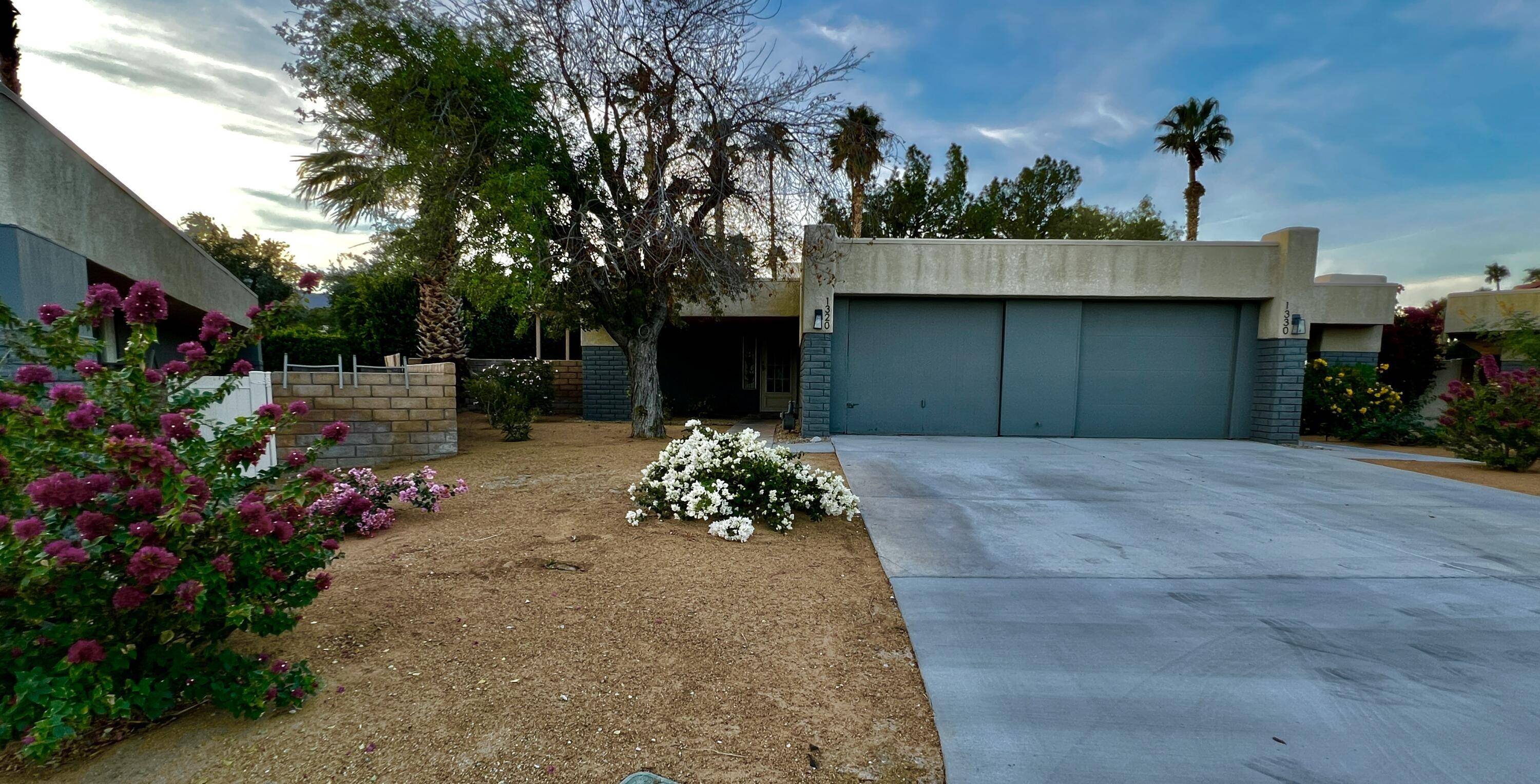 Palm Springs, CA 92262,1320 Sunflower CIR