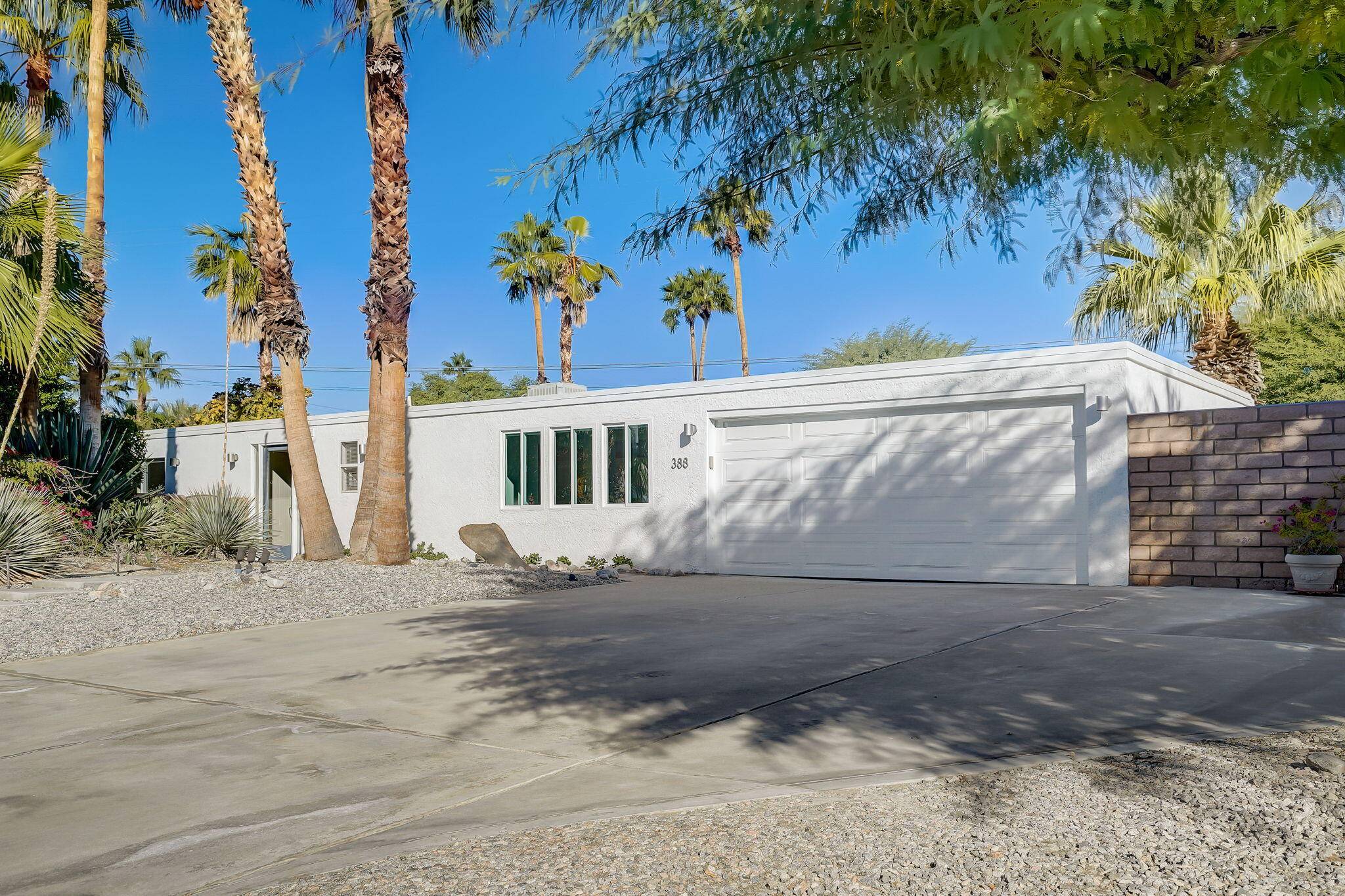 Palm Springs, CA 92262,388 E Desert Willow CIR