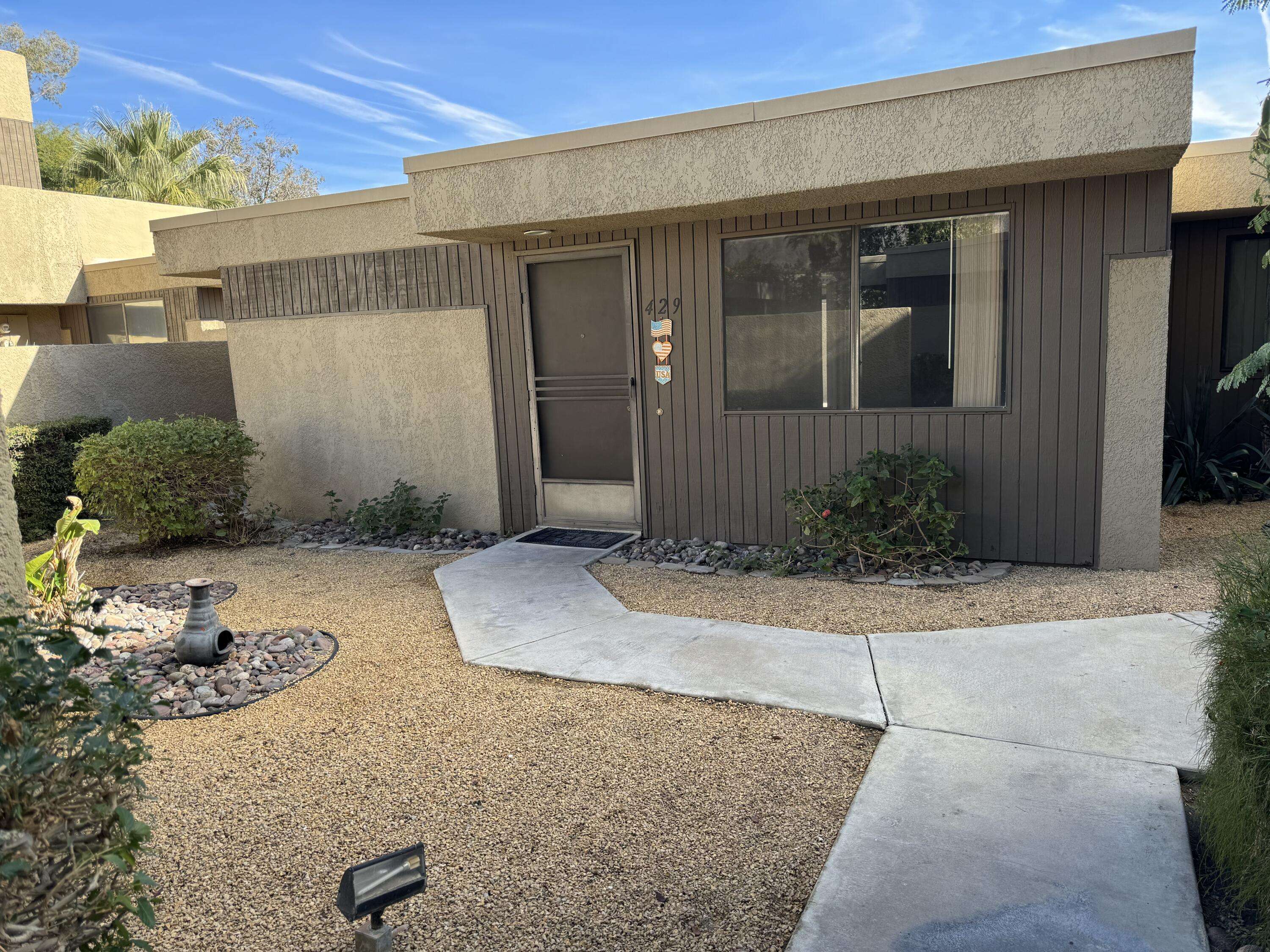 Palm Springs, CA 92262,429 E Bradshaw LN #51