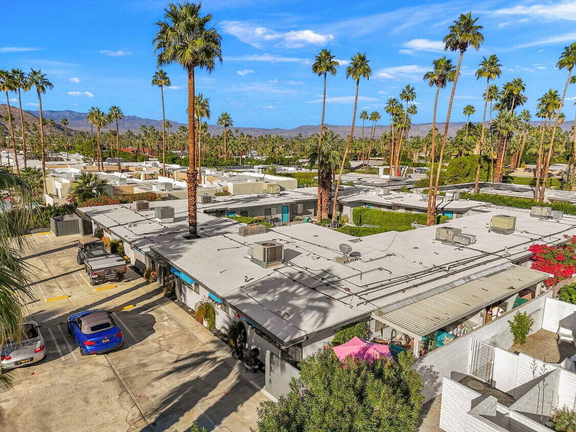 Palm Springs, CA 92264,2080 S Camino Real