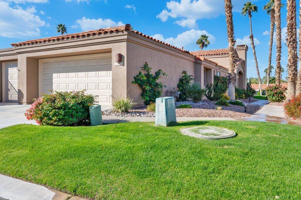 Palm Desert, CA 92211,38762 Wisteria DR