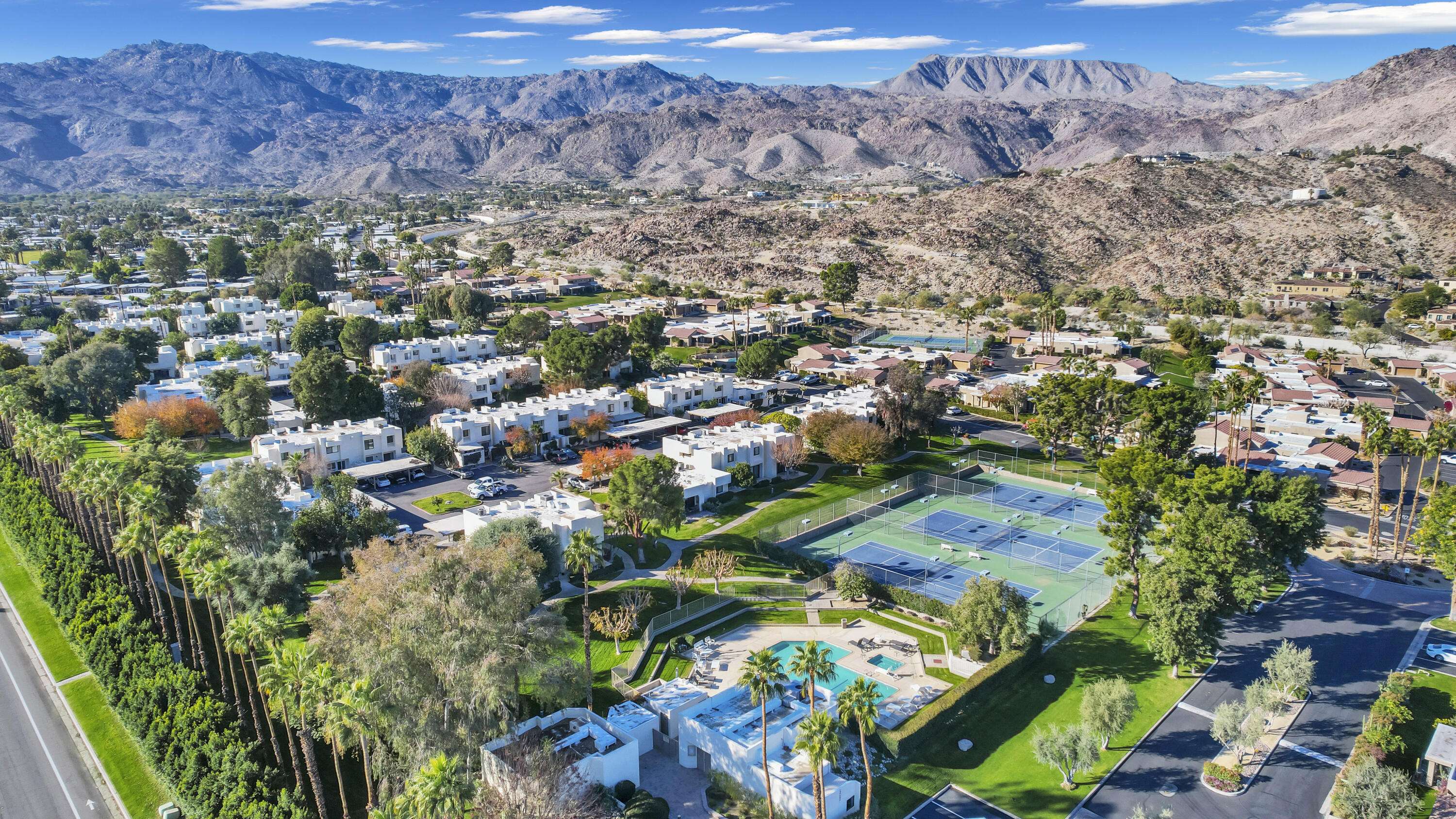 Palm Desert, CA 92260,72311 Blueridge CT